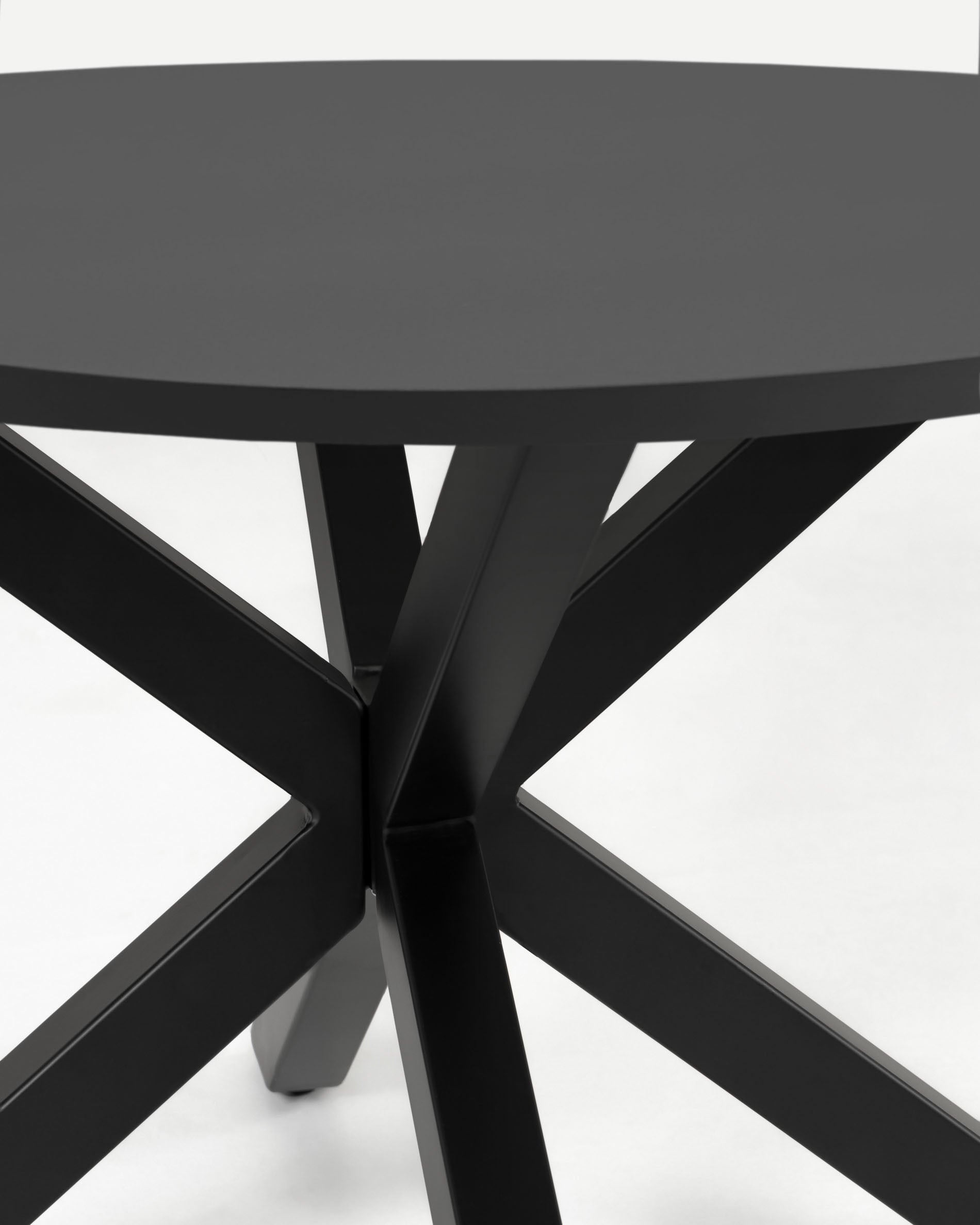 Argo round table in black lacquered MDF with steel legs with black finish Ø 120 cm - Detail