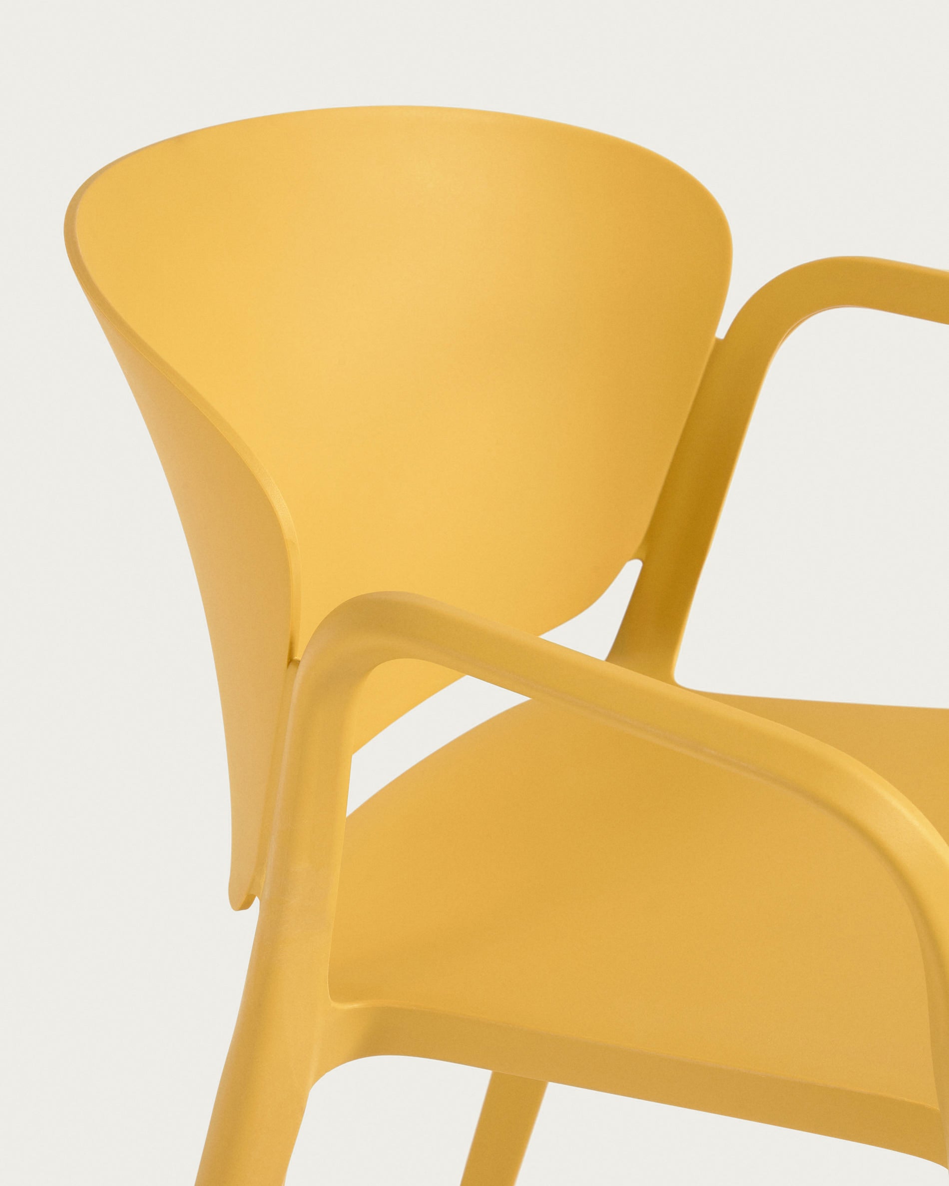 Ania stackable yellow garden chair - Detail