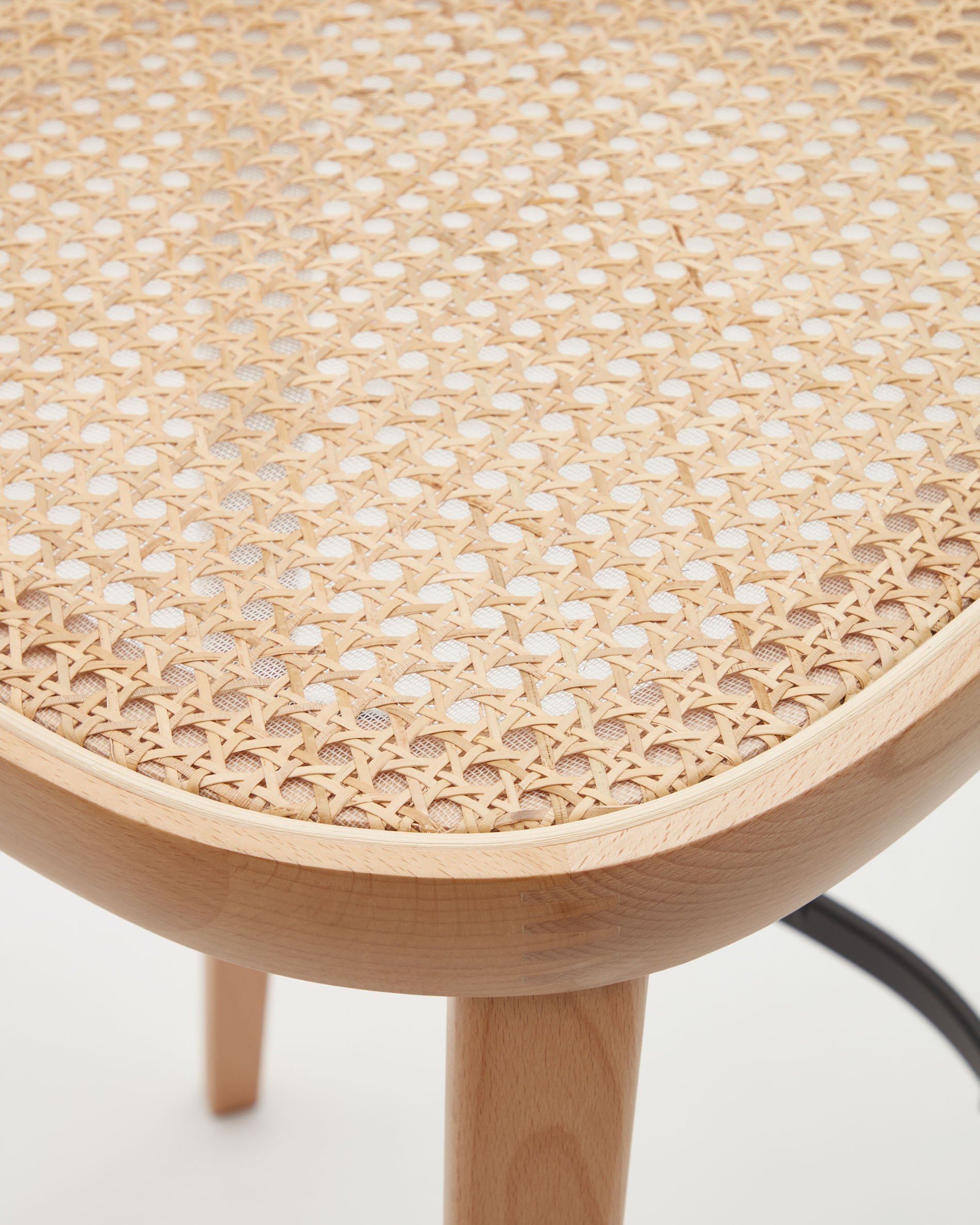 Romane stool beechwood stool with a natural finish, ash wood veneer and ratan seat 75 cm - Detail
