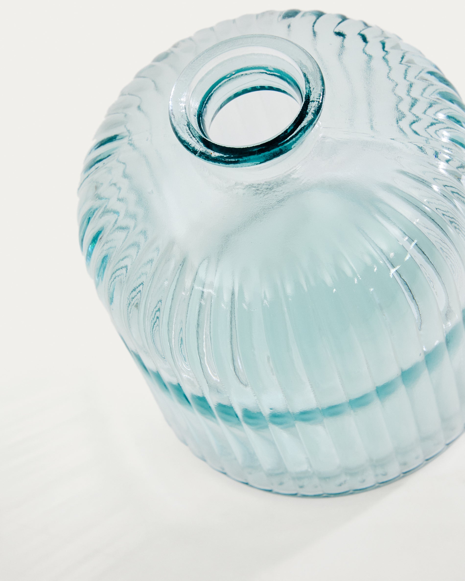 Small Marba bottle made from transparent recycled glass - Detail