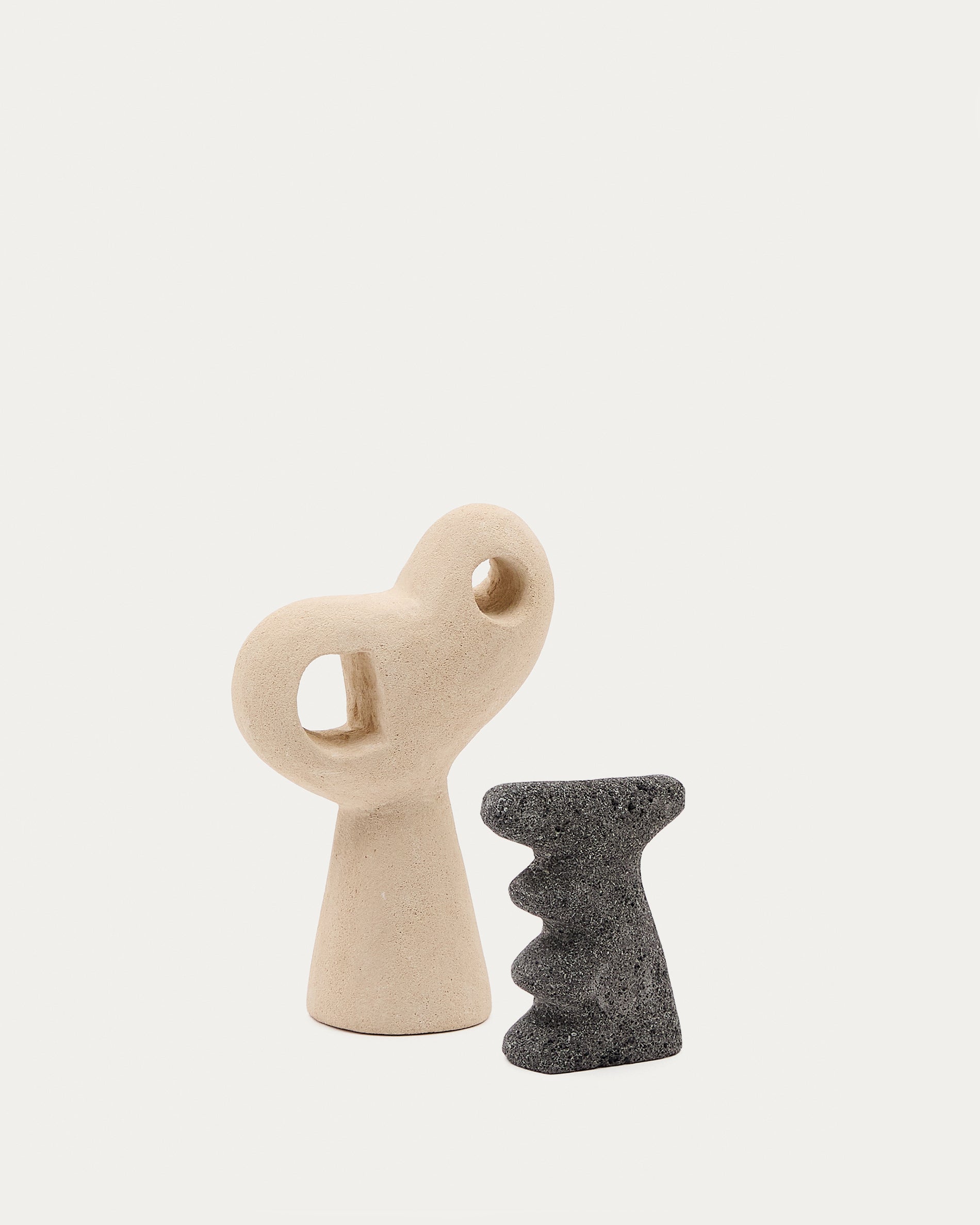 Arif set of stone sculptures in a beige and black finish, 12 cm / 23 cm - Product View