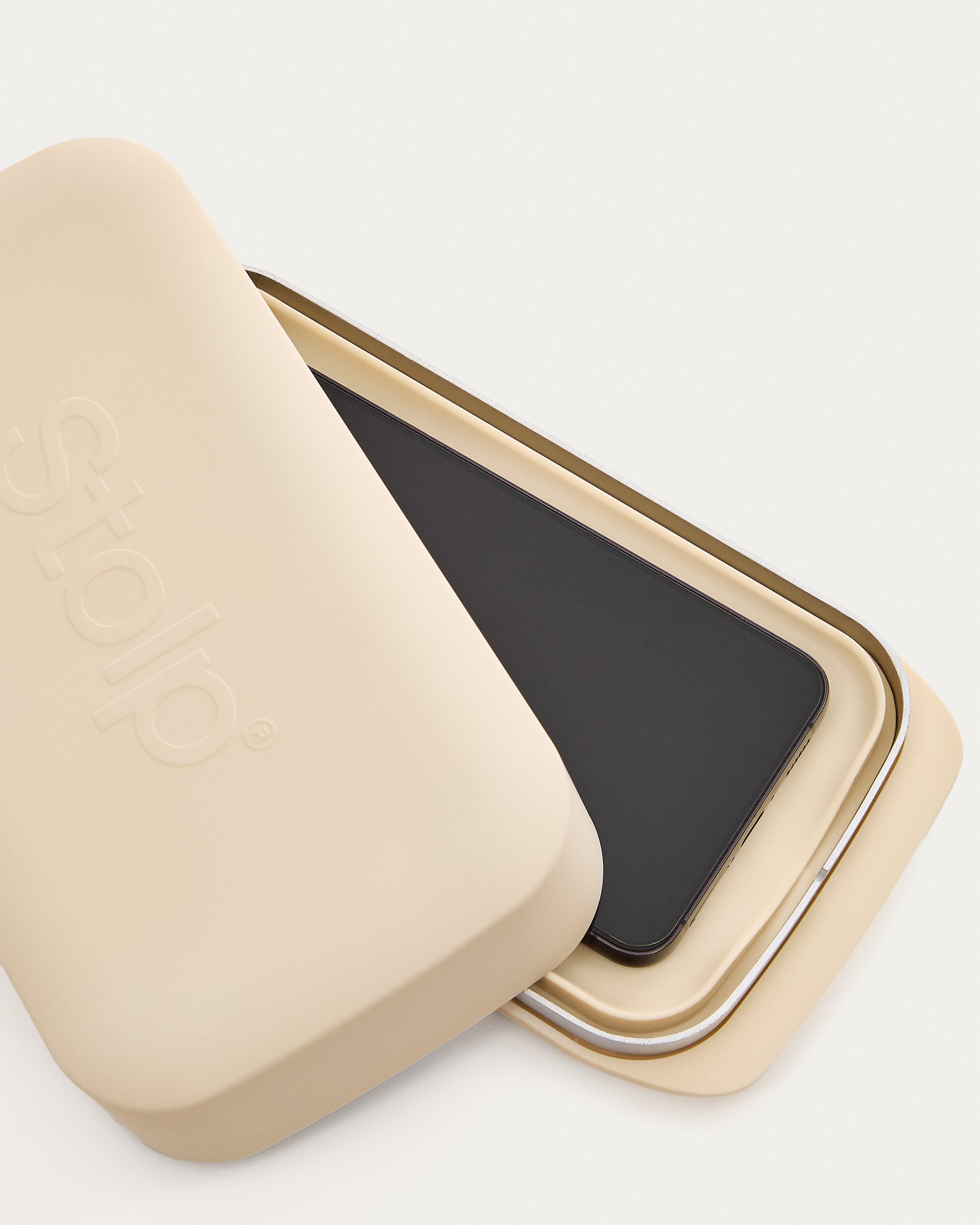 Faraday box for mobile phones in collaboration with Stolp® x KonMari, sand-coloured - Detail