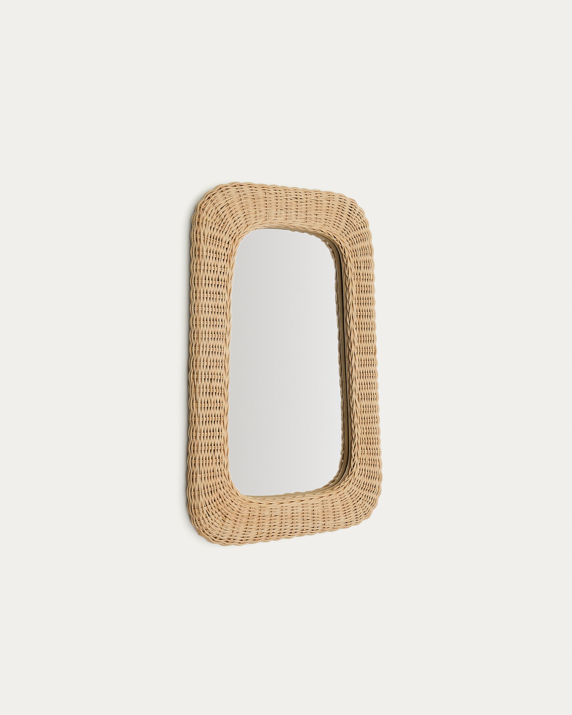 Zilna rattan mirror 38 x 59cm - Product View