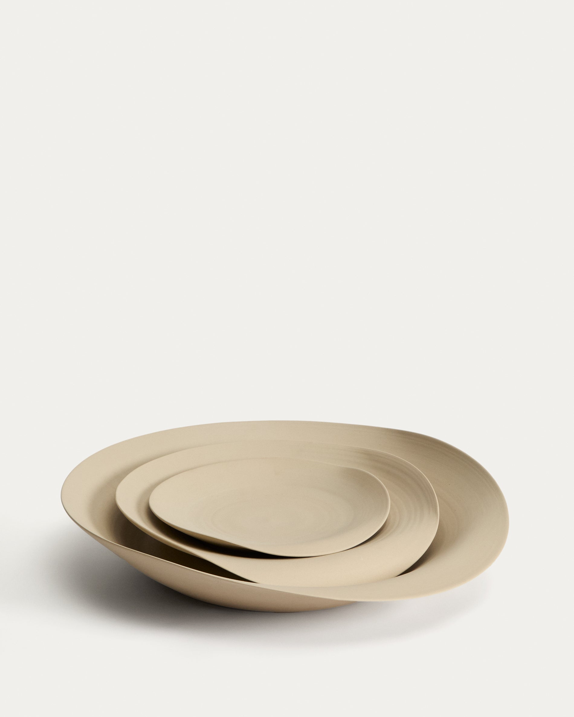 Ebenor beige ceramic table centerpiece Ø 30 cm - Product View