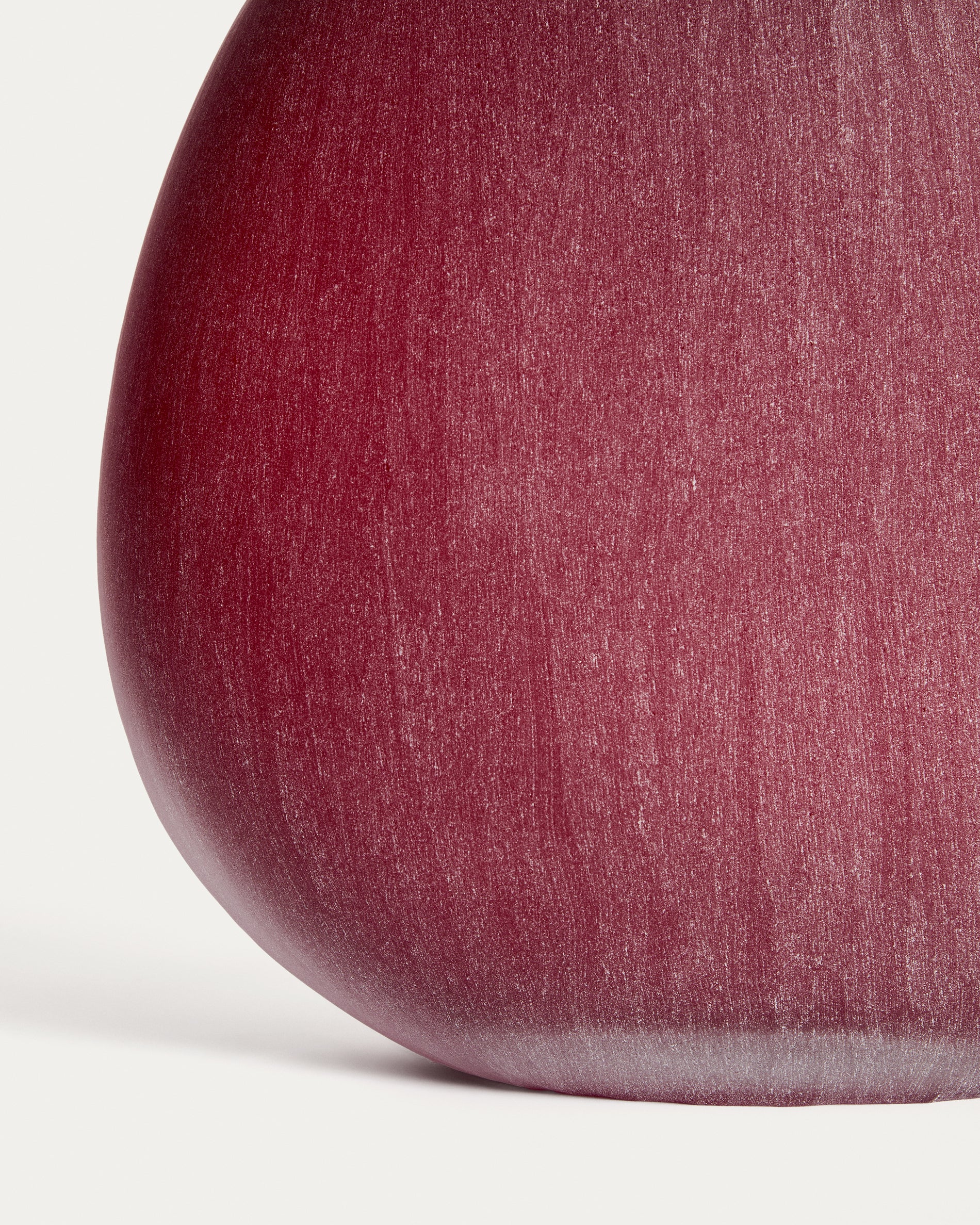 Rovena burgundy glass vase 33.5 cm - Detail