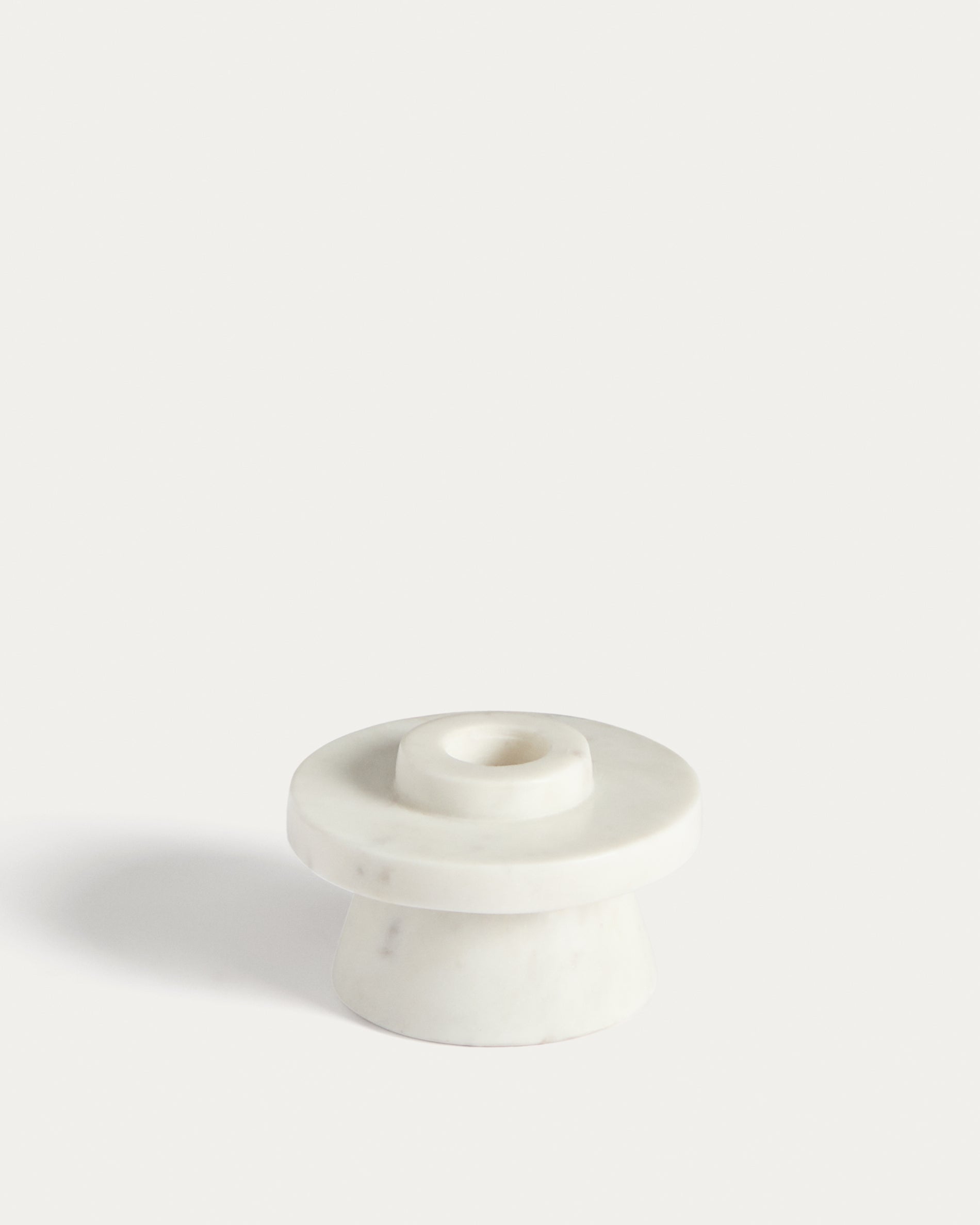 Zalvori white marble candle holder 8cm - Product View