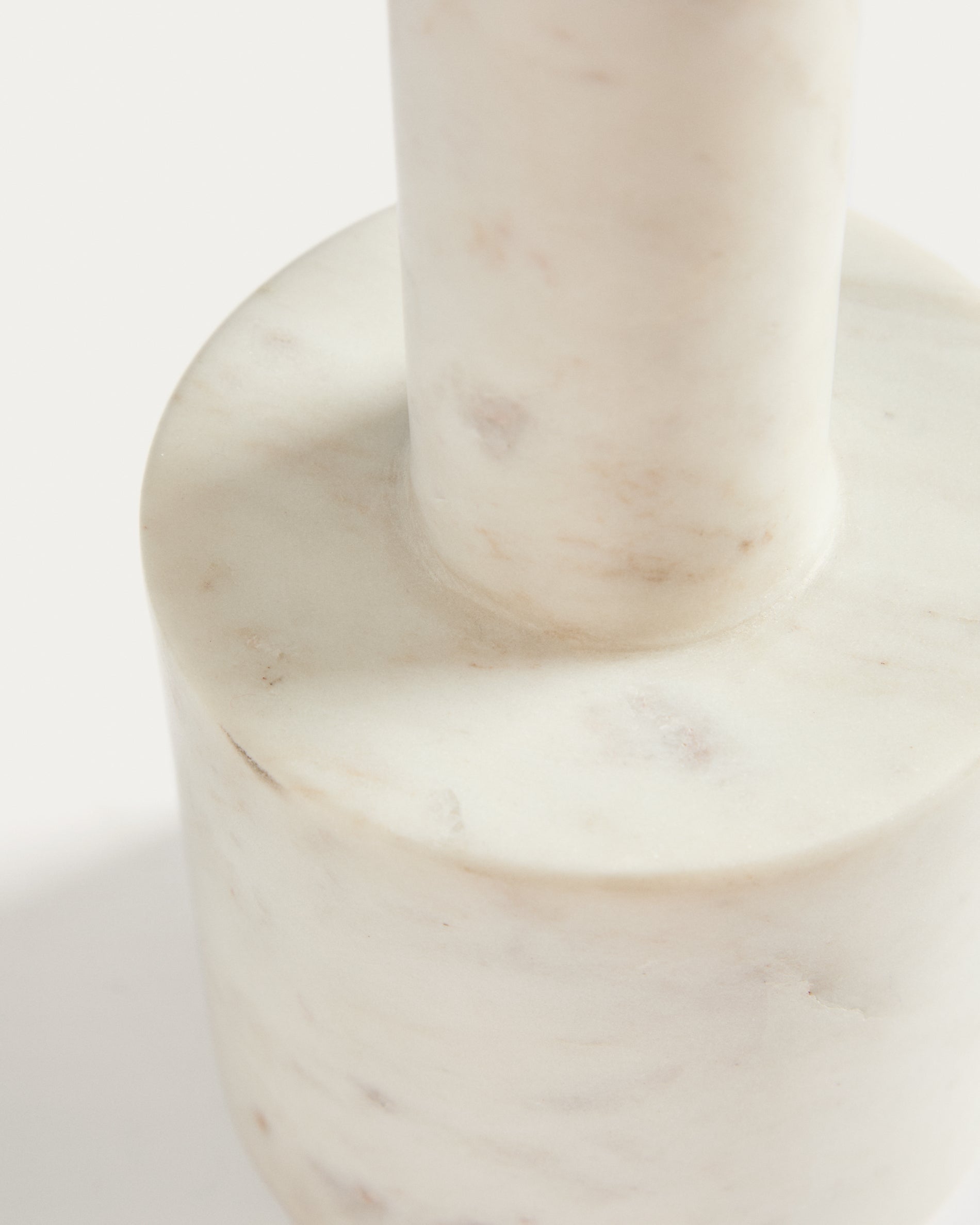 Zalvori white marble candle holder 23cm - Detail