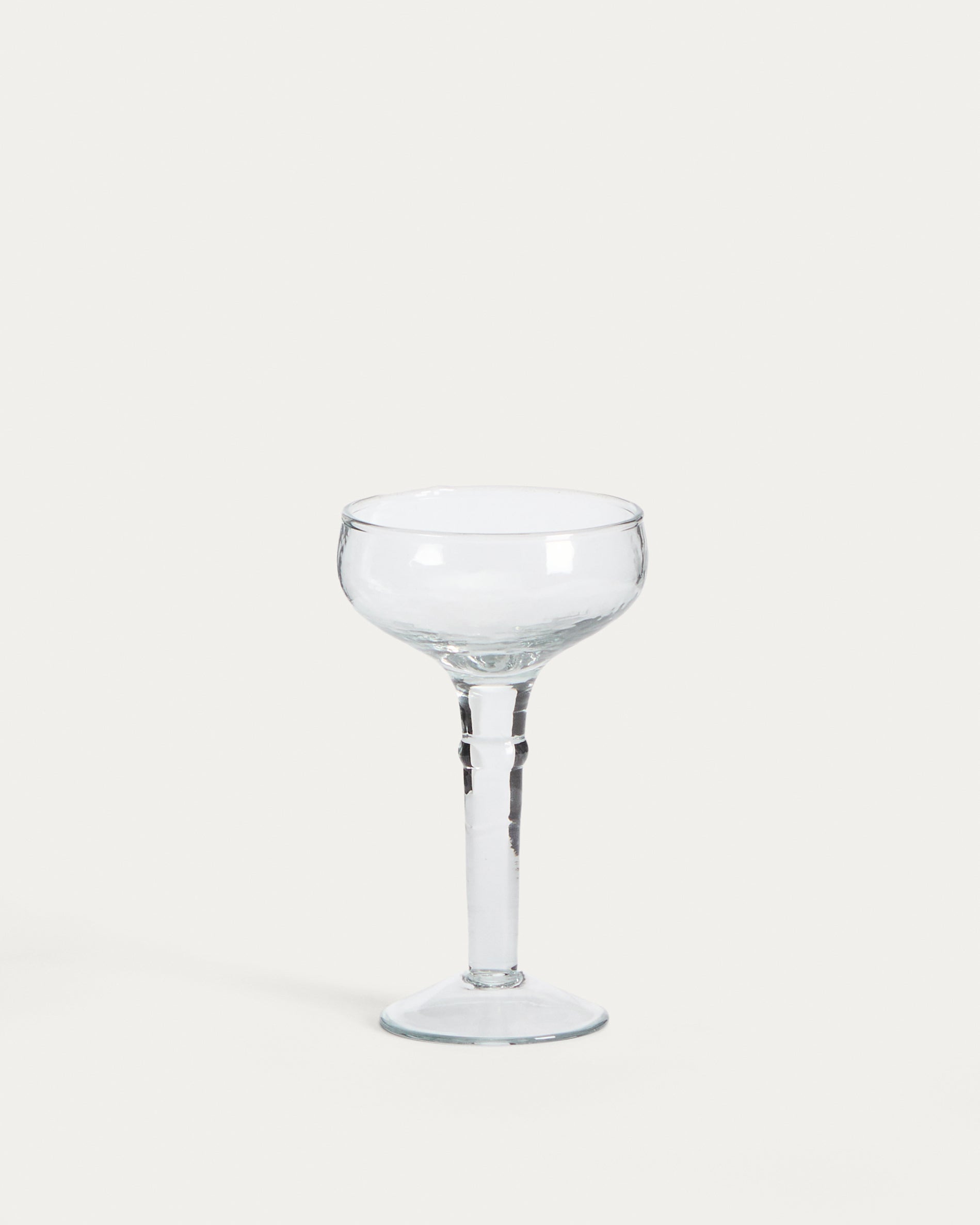 Vinea wine glass made of recycled glass - Product View