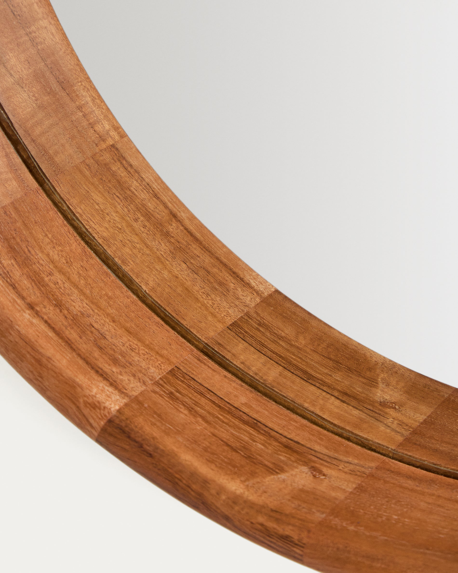 Berale acacia wood mirror Ø49.5cm - Detail