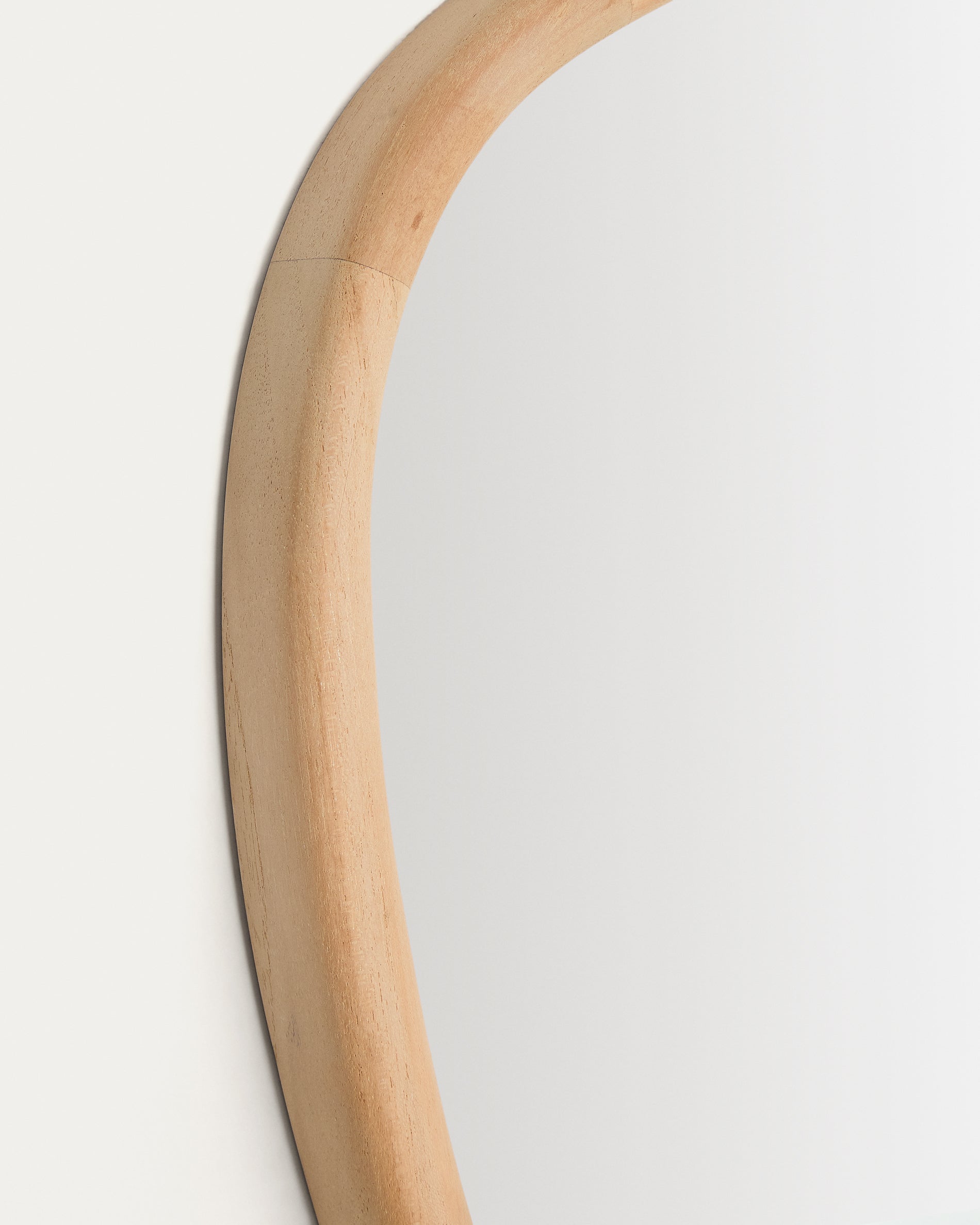 Alura teak wood mirror 45,5 x 47 cm FSC 100% - Detail