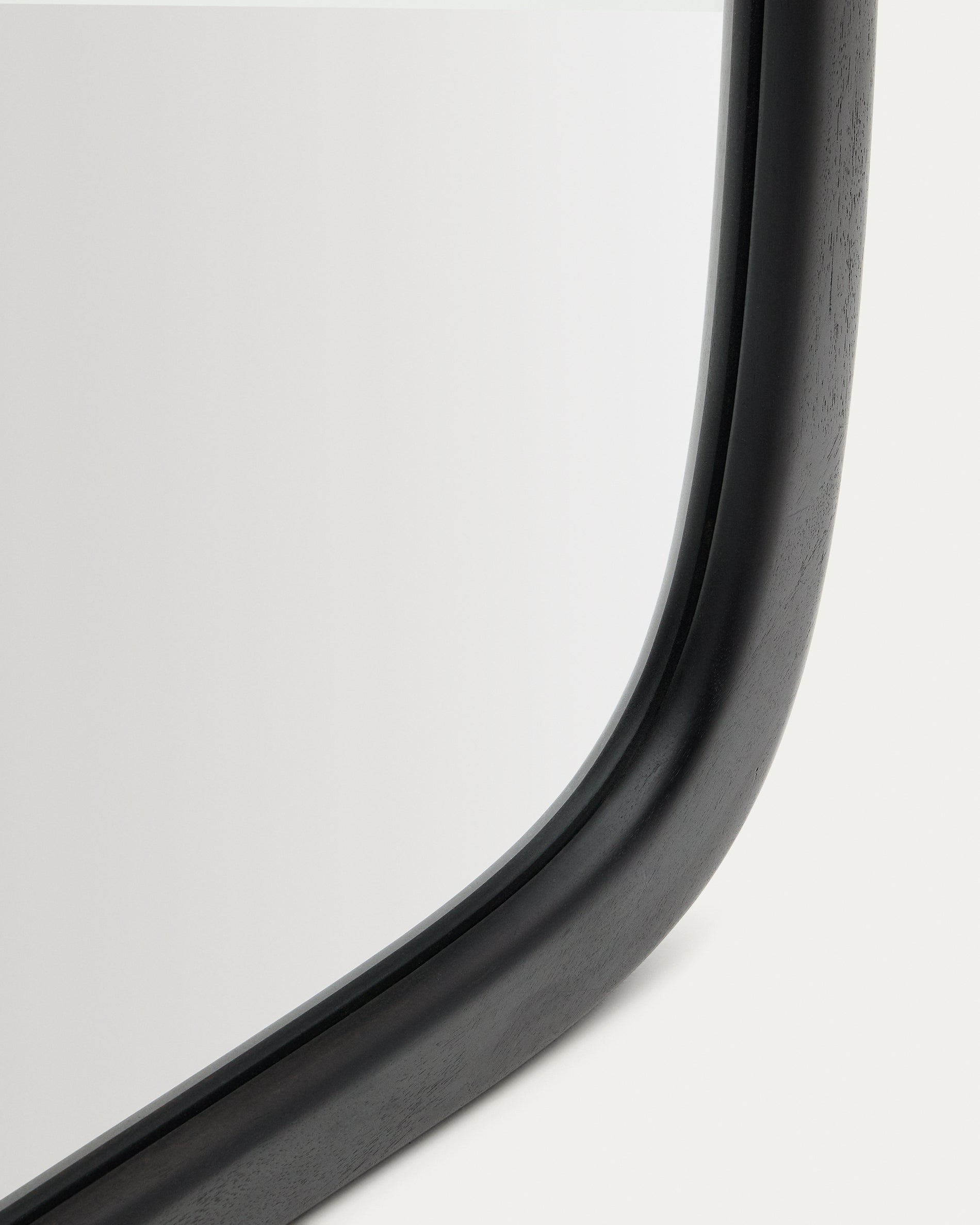 Alura black teak wood mirror 94.5 x 192cm FSC 100% - Detail