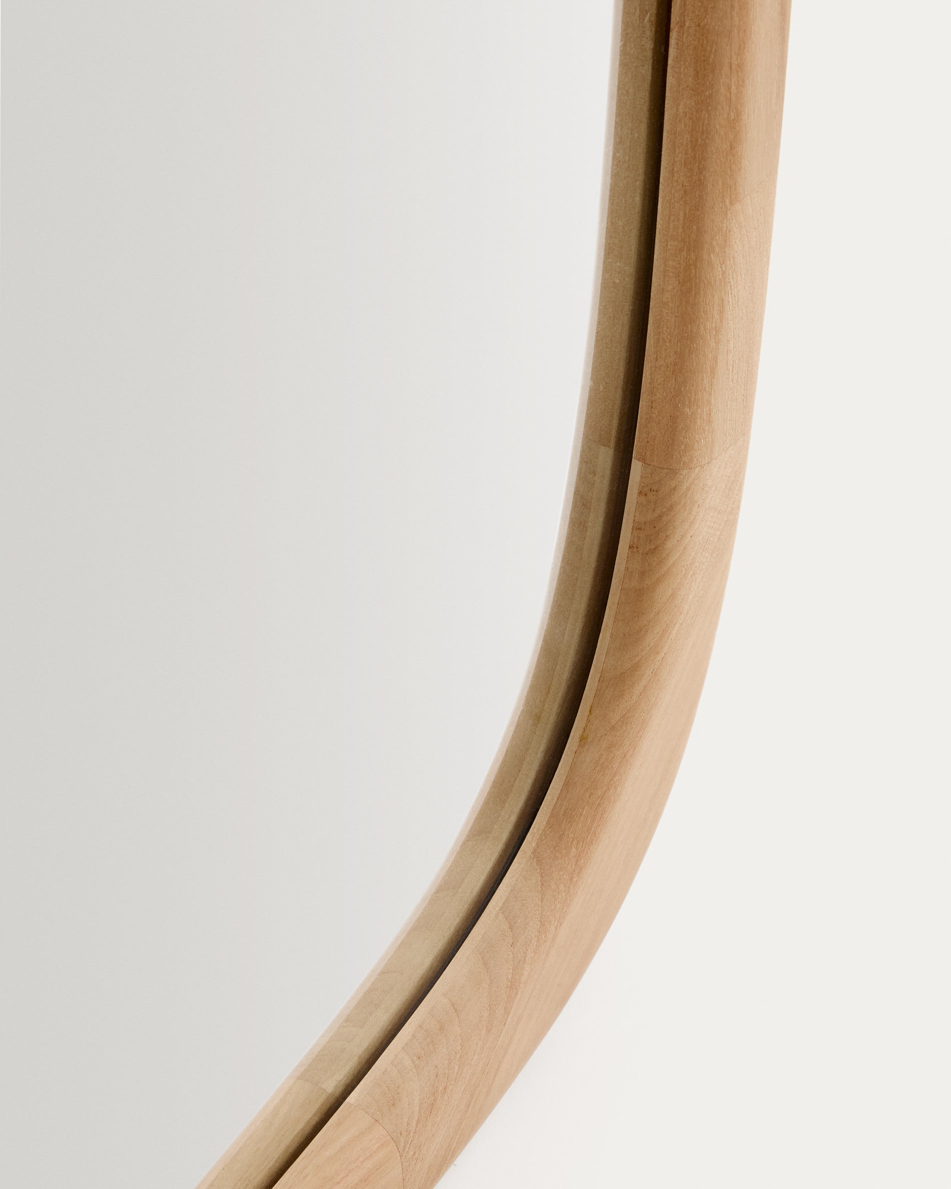 Alura teak wood mirror 94.6 x 192.1cm FSC 100% - Detail