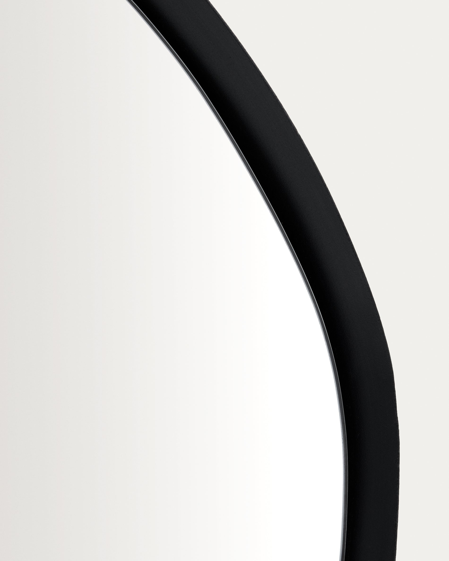 Tebel black metal mirror 85 x 93.5 cm - Detail