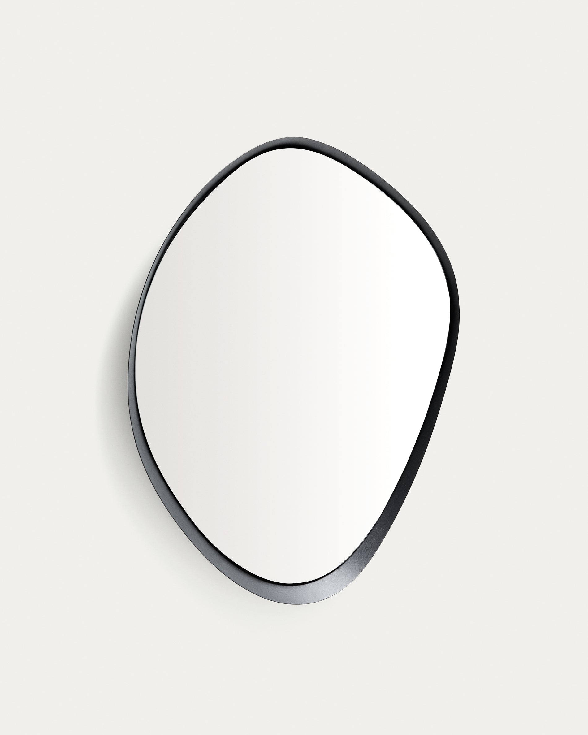 Tebel black metal mirror 67.5 x 74.5cm - Product View