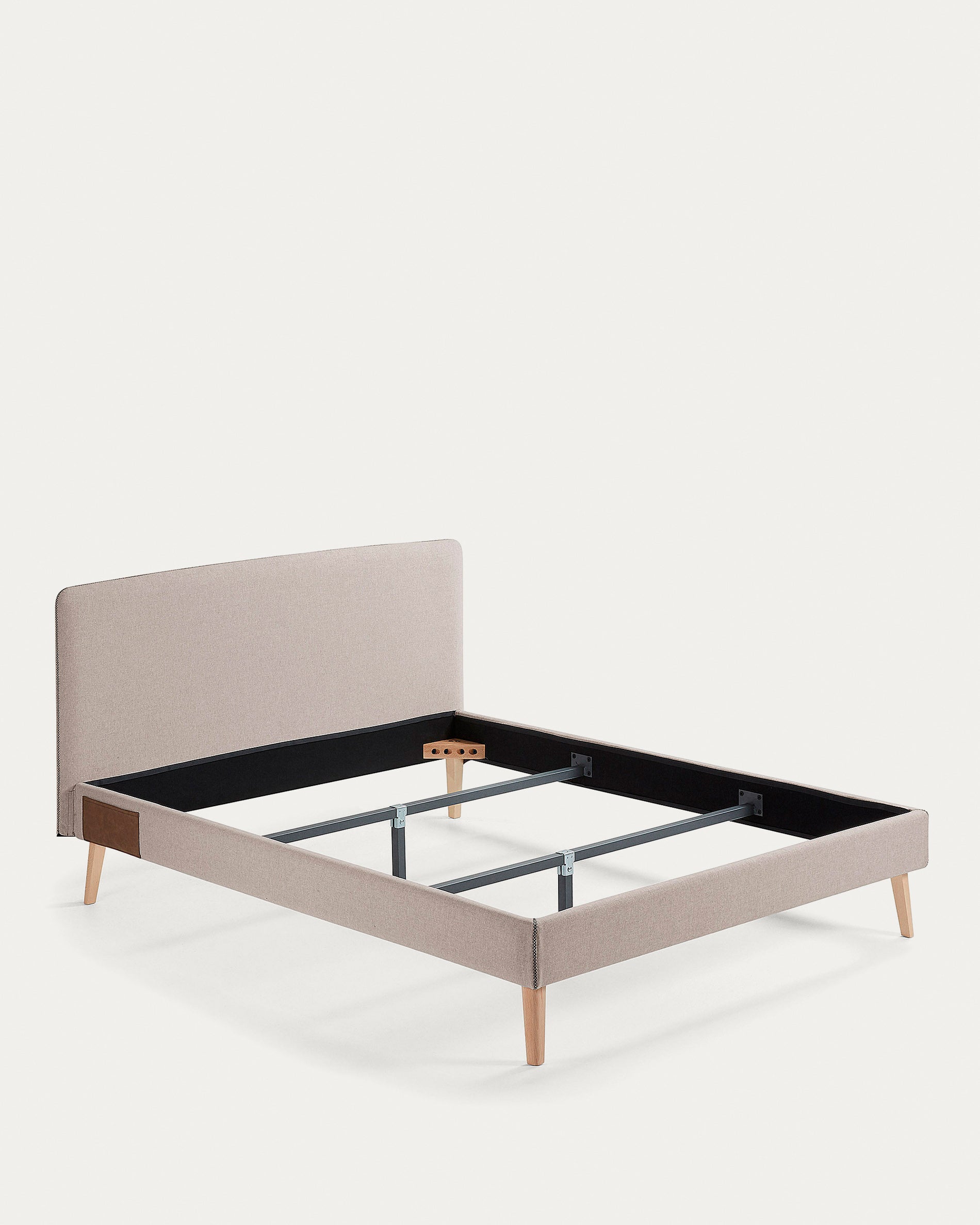 Dyla bed with removable cover in beige, with solid beech wood legs for a 150 x 190 cm mattress - Product View