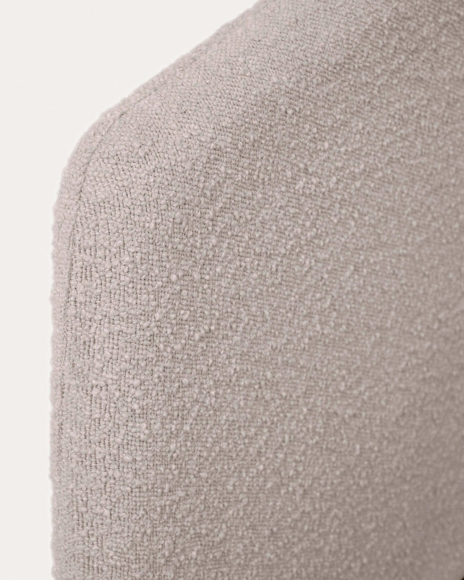 Dyla bed cover in light grey bouclé for a 160 x 200 cm mattress - Detail