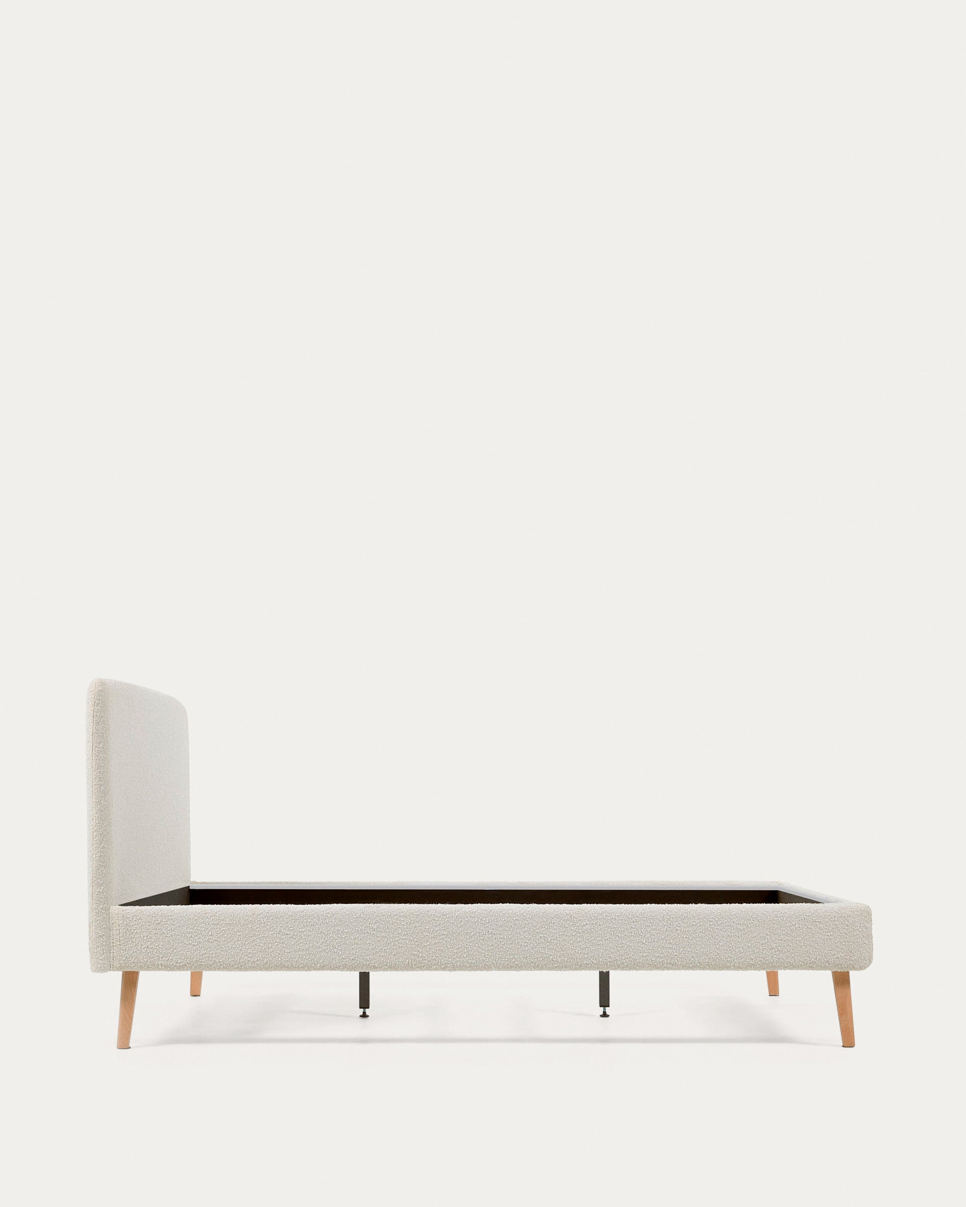 Dyla bed cover in white bouclé for a 160 x 200 cm mattress - Product View