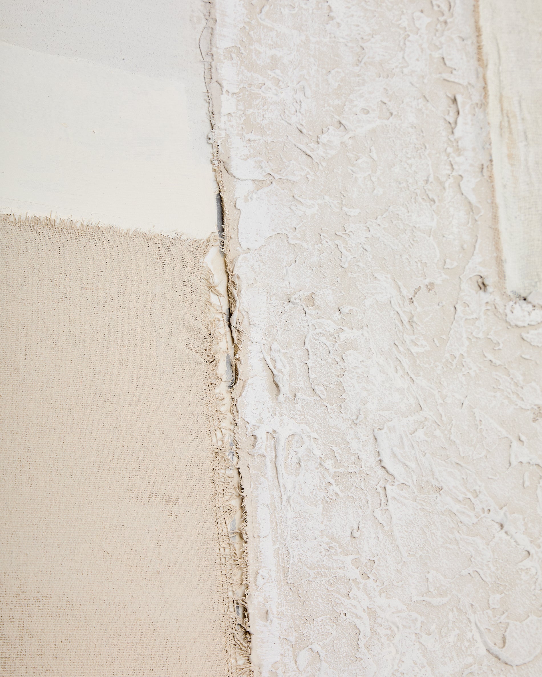 Pineda abstract canvas in white, 95 x 95 cm - Detail