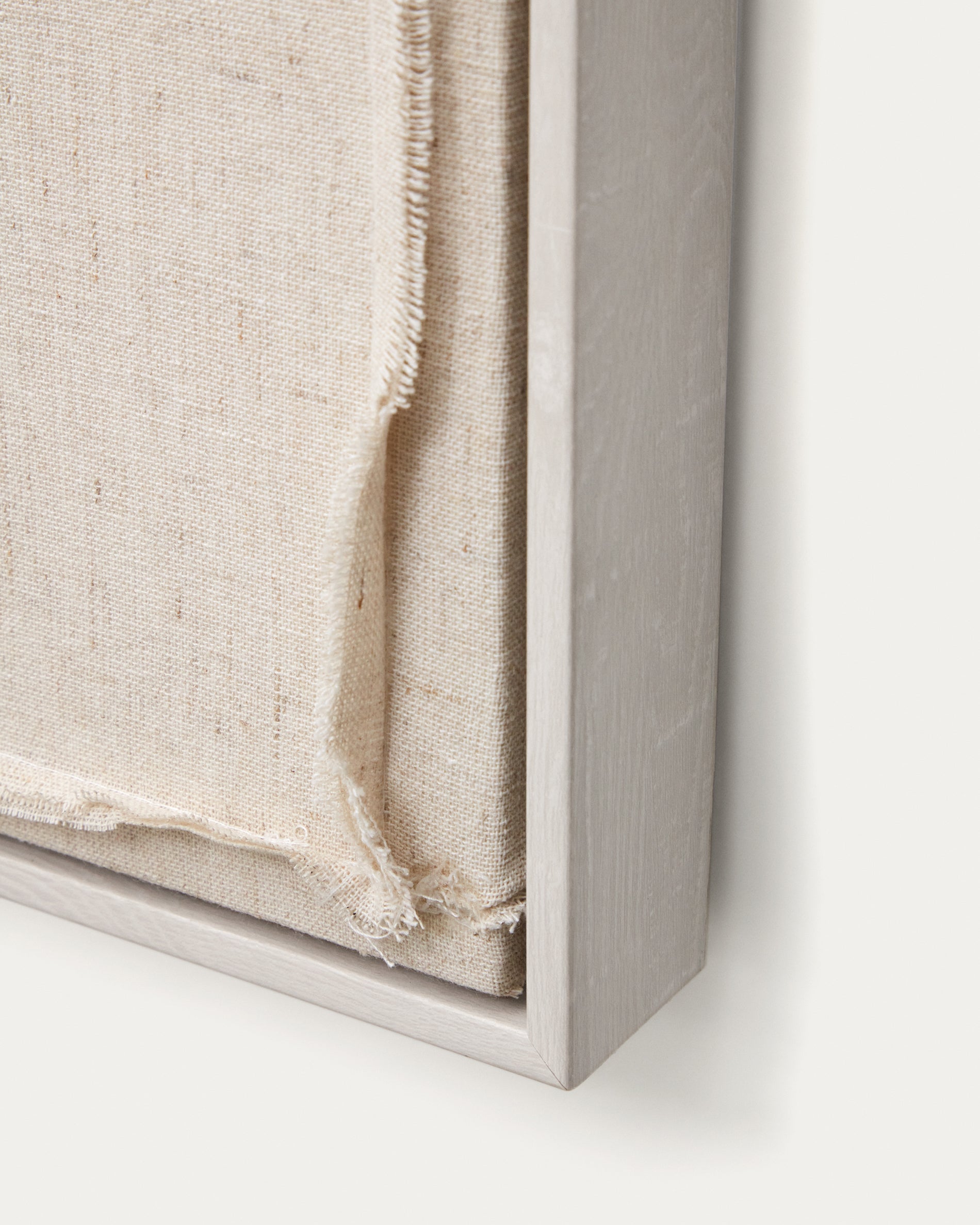 Maha white wall hanging with horizontal line 52 x 72 cm - Detail