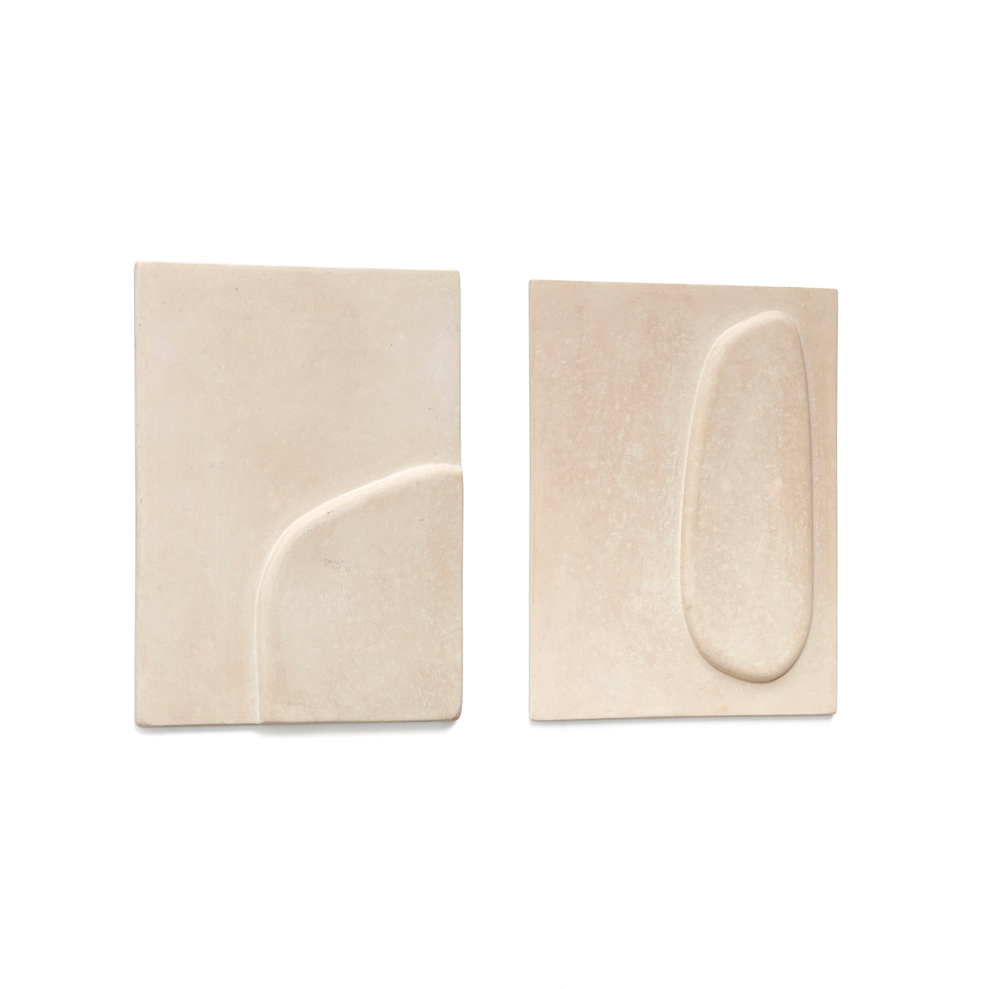 Mirta set of 2 beige papier-mâché wall hangings 29 x 39 cm - Product Image