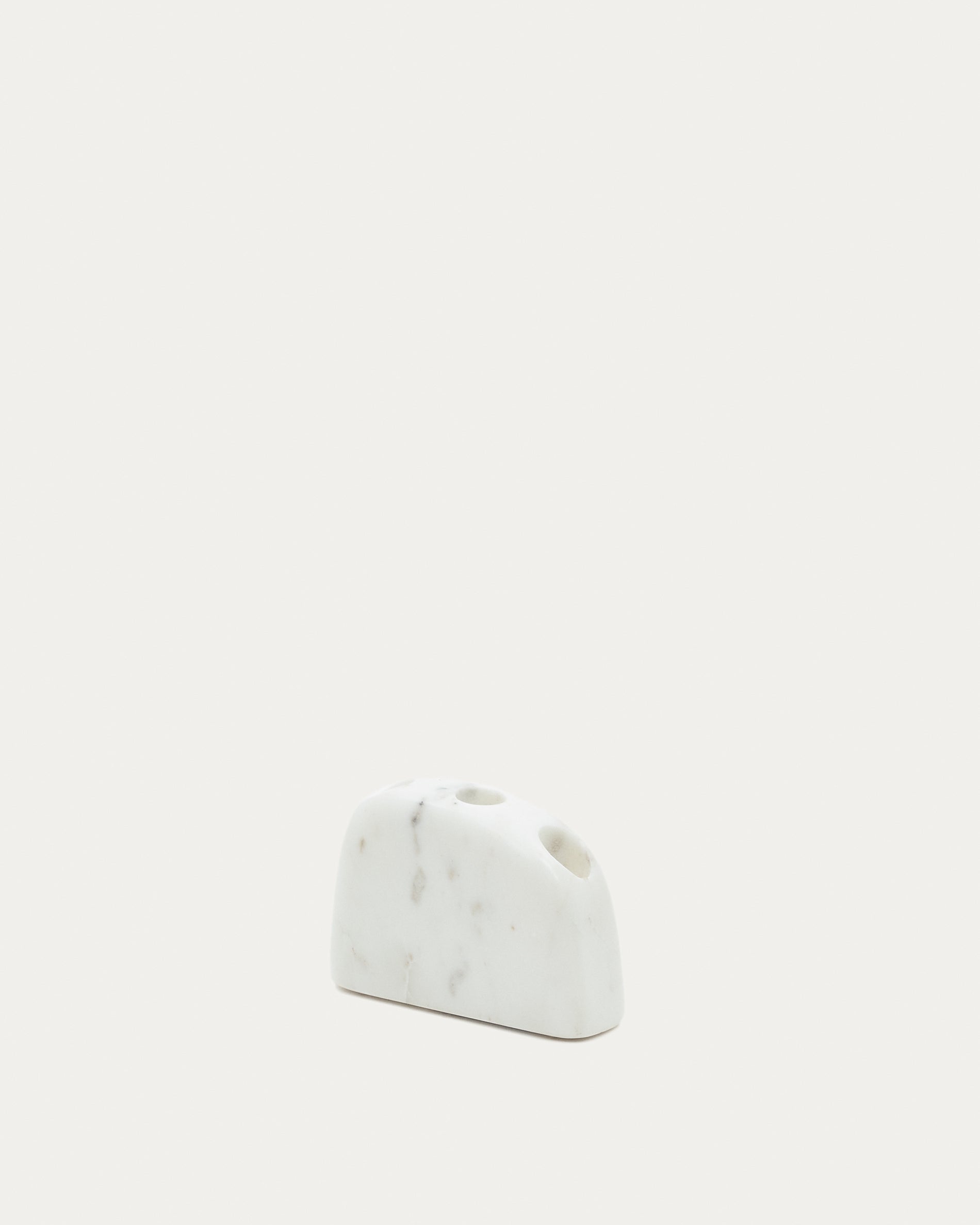 Signe medium-sized, white marble candlestick, 10 cm - Product View