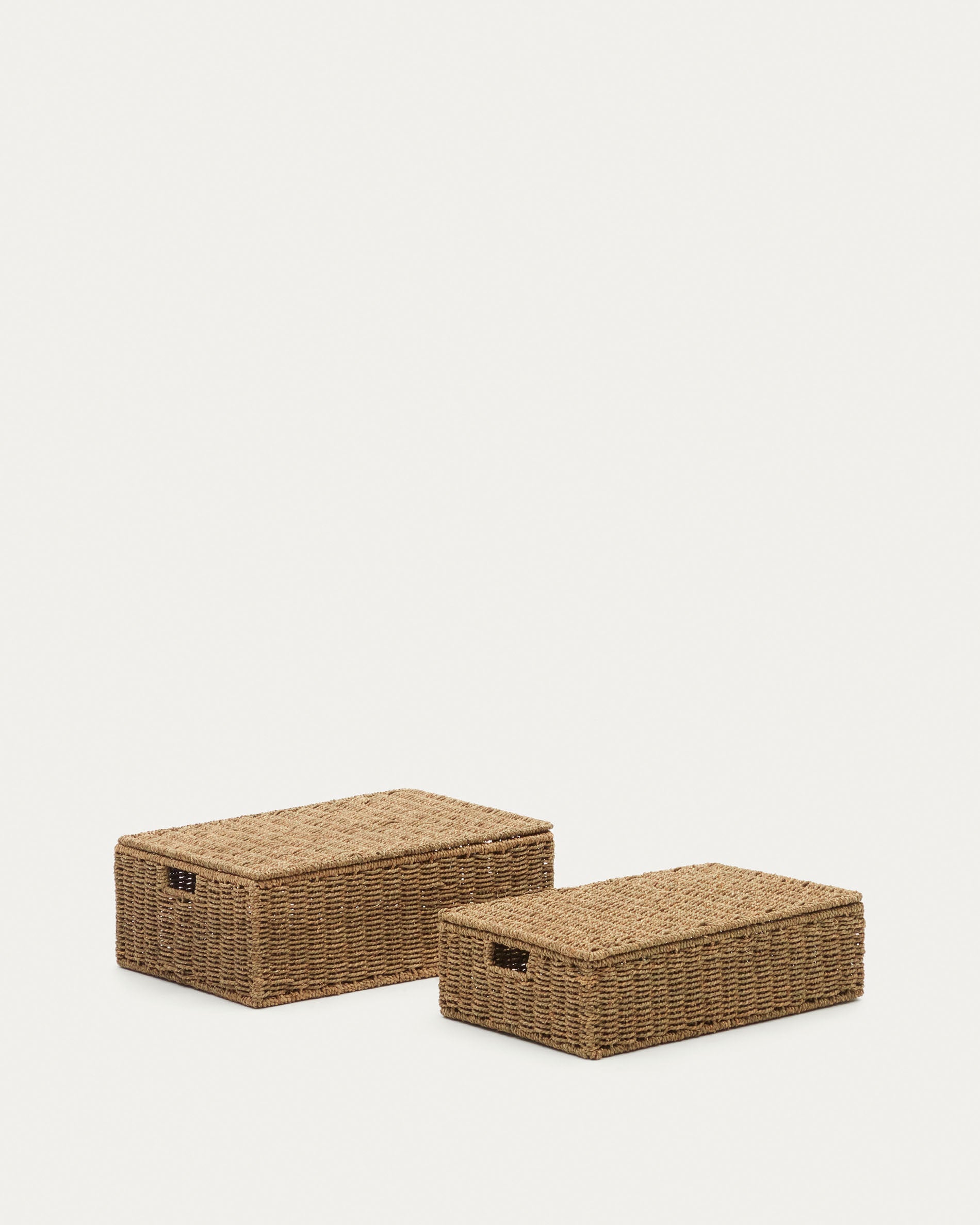 Tossa set of 2 natural fiber baskets with lids, 55 x 36 cm / 60 x 40 cm - Product View