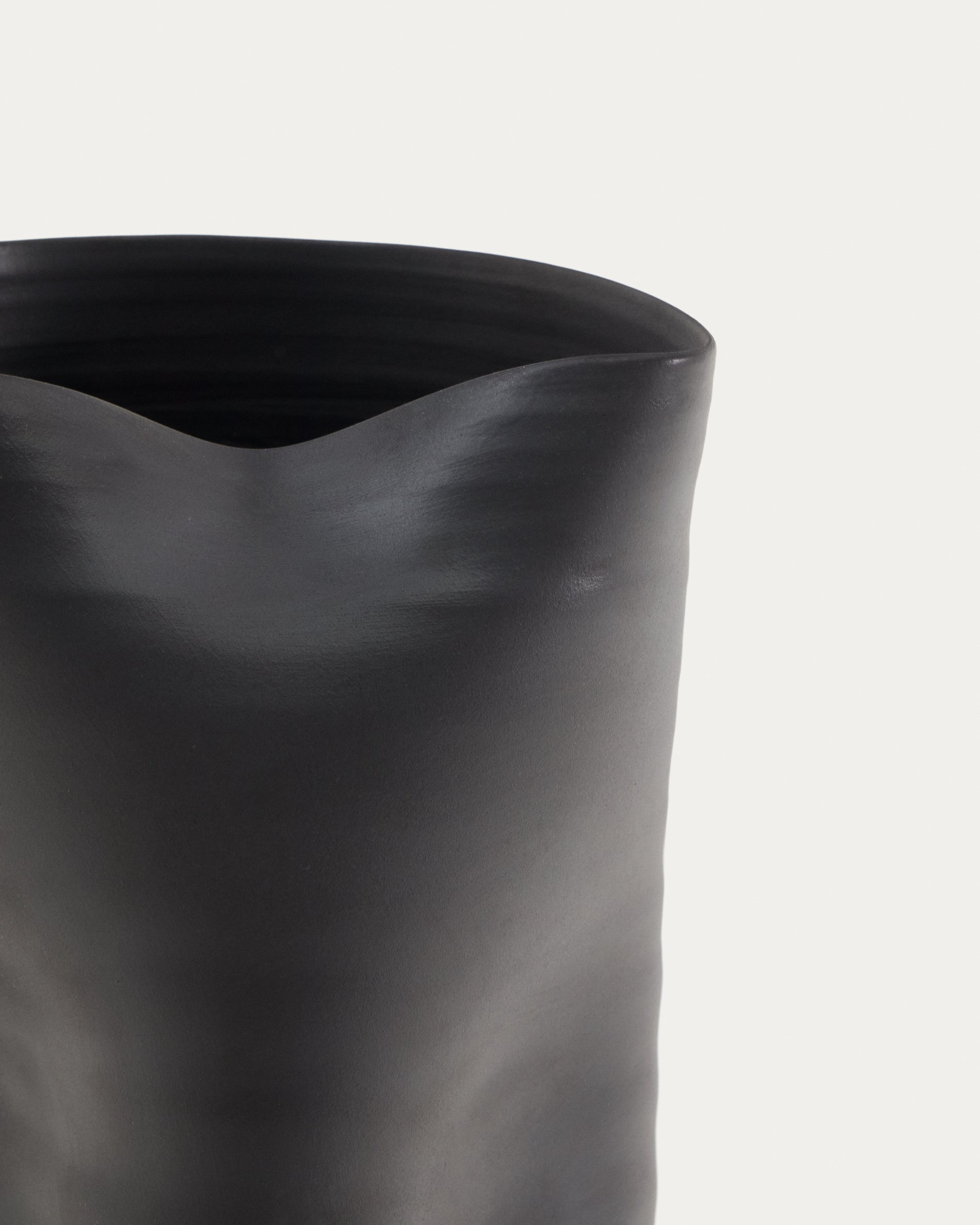 Sibel fekete kerámia váza, 18 cm
