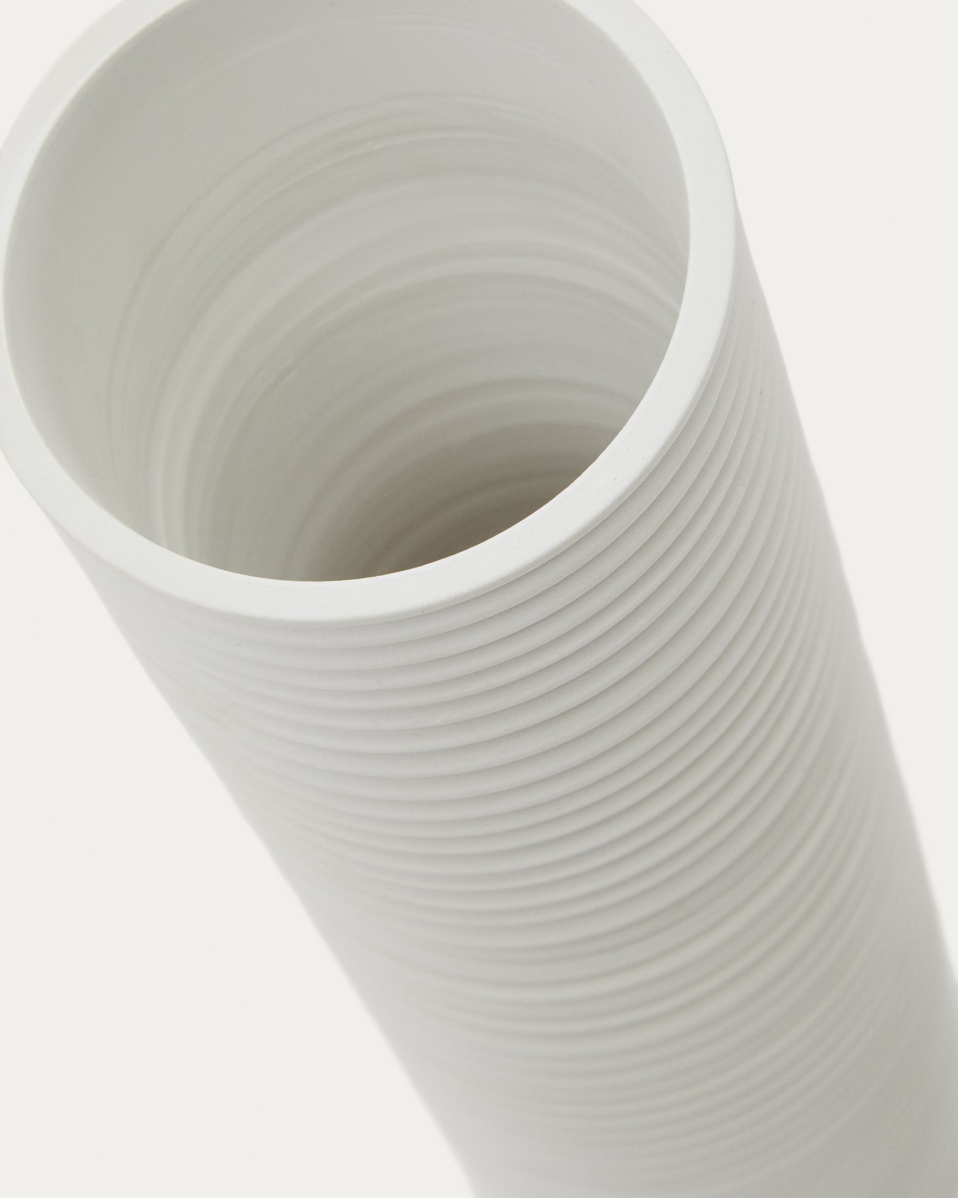 Sibone white ceramic vase, 11 cm