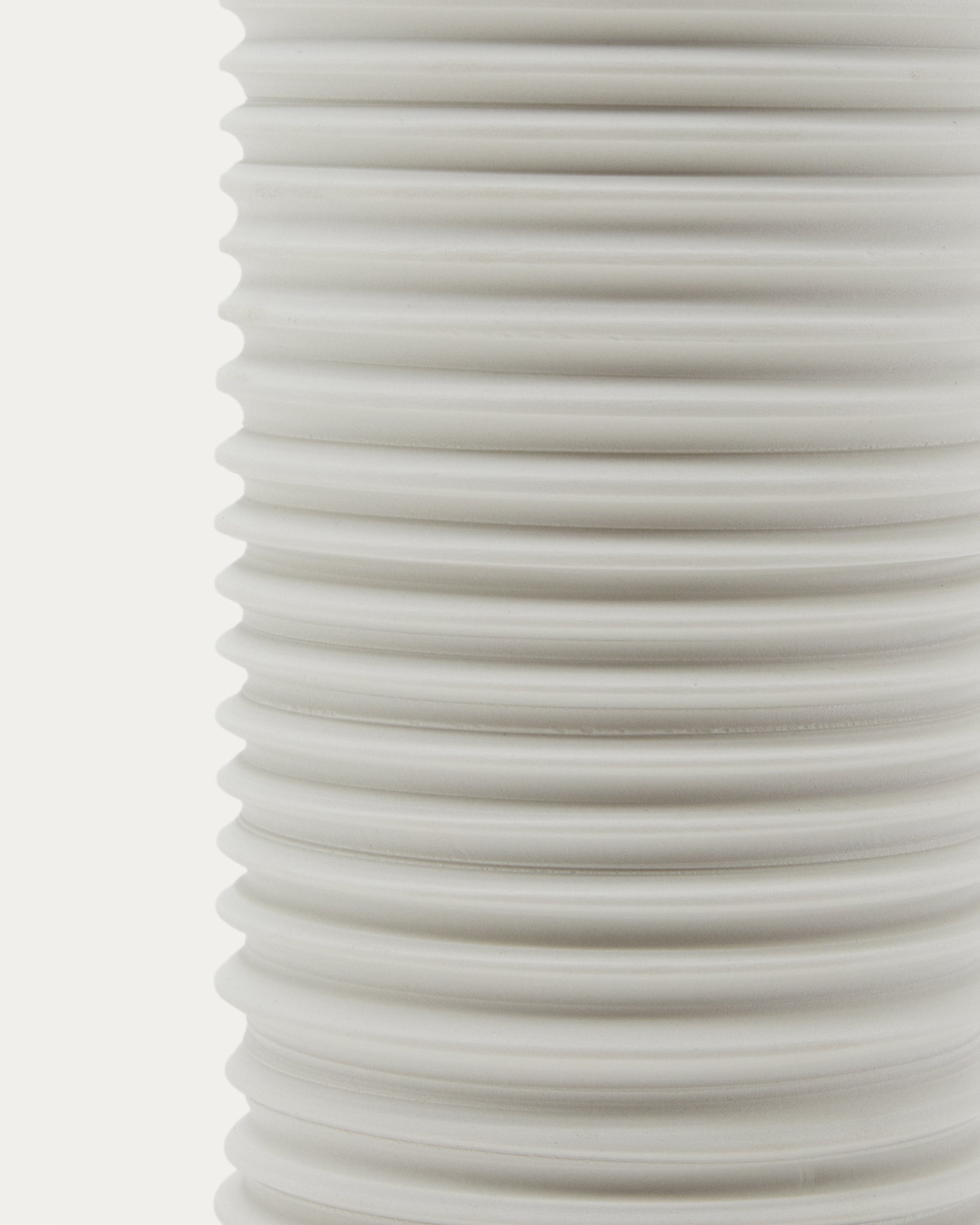 Sibone white ceramic vase, 11 cm