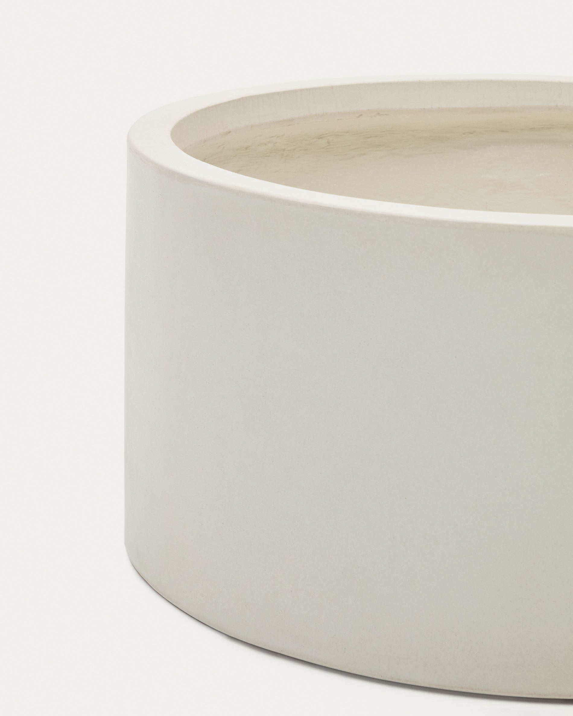 Aiguablava plant pot in white cement, Ø 62 cm - Detail
