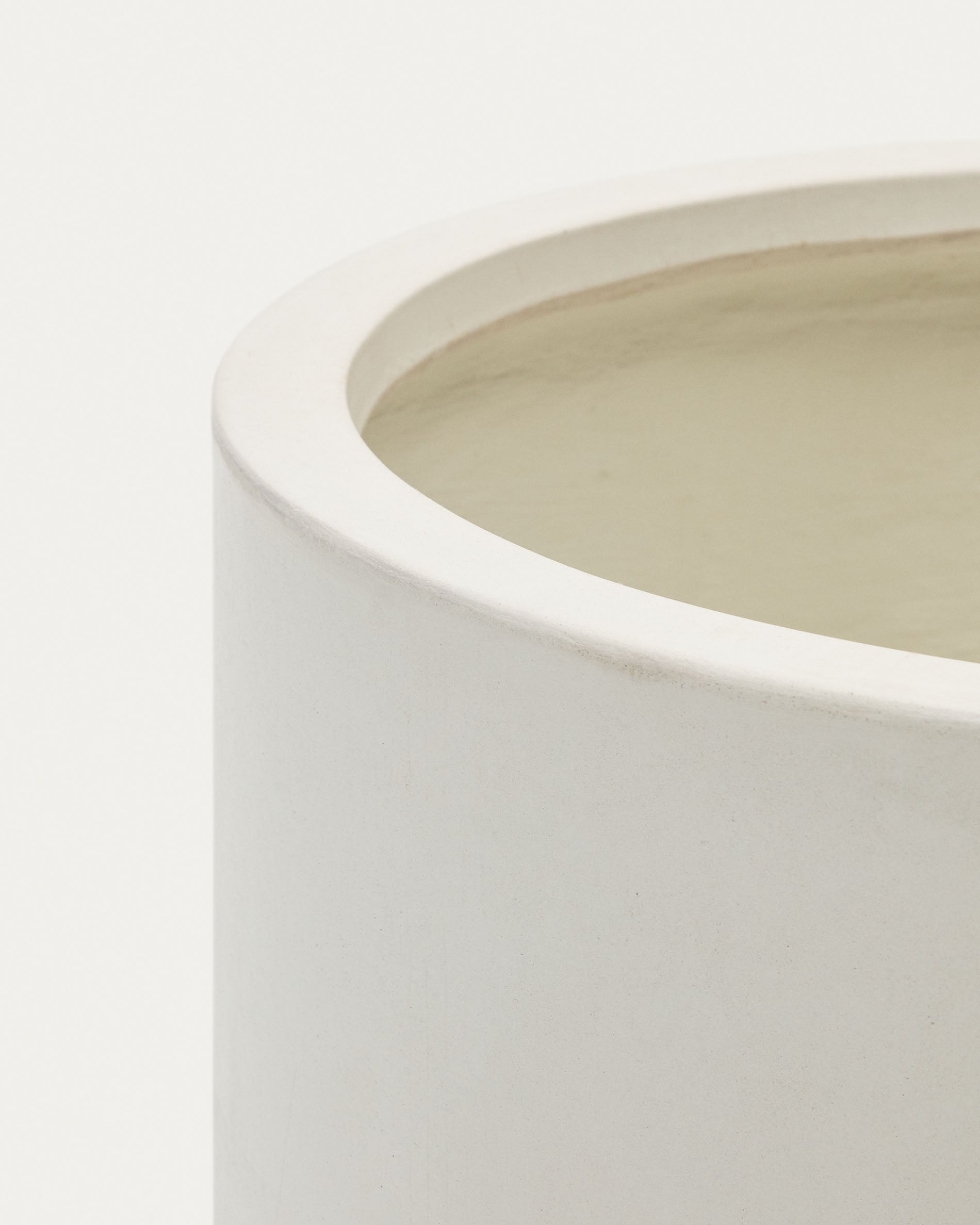 Aiguablava plant pot in white cement, Ø 52 cm - Detail