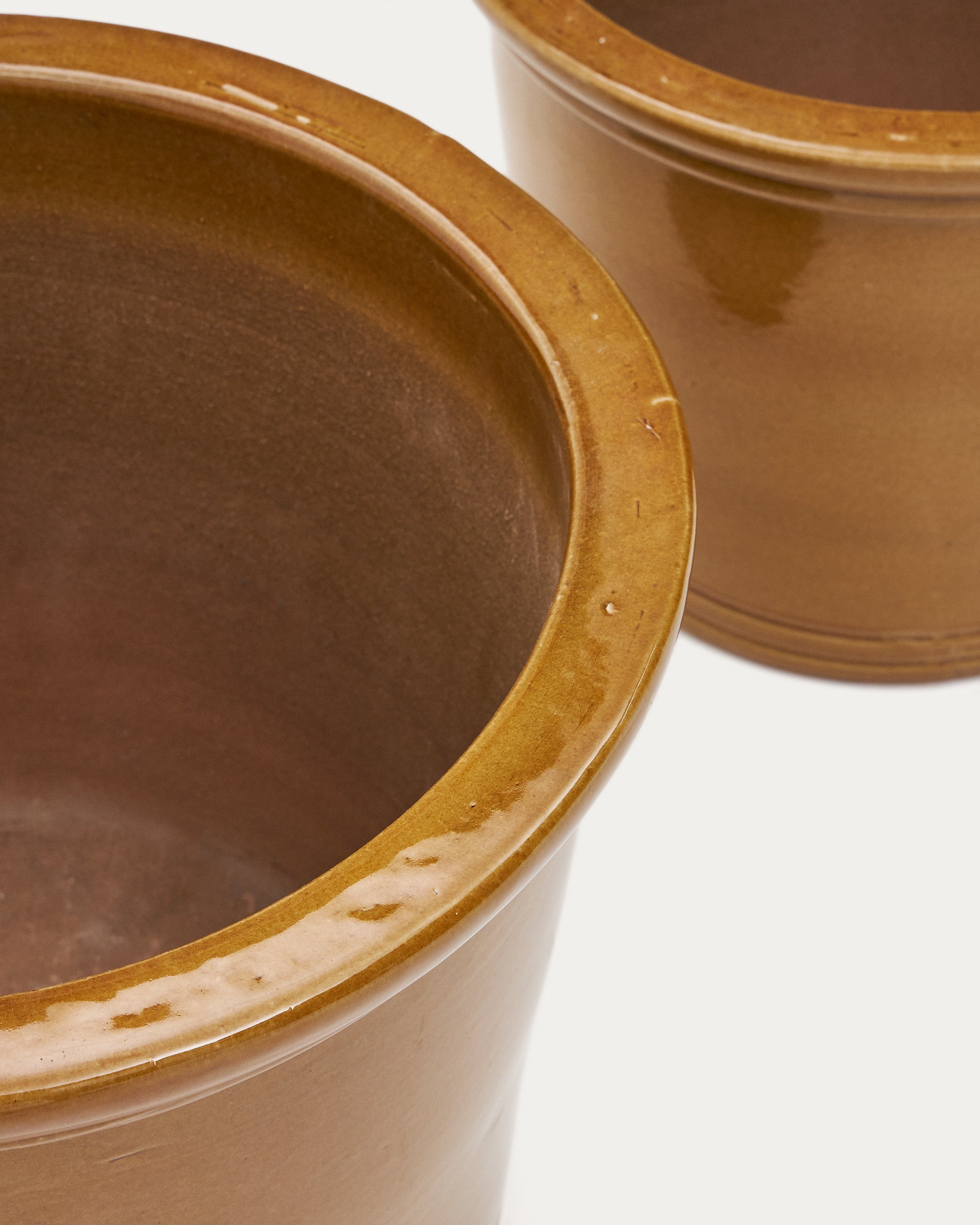 Presili set of 2 ceramic planters with glazed mustard finish Ø 37 / 47 cm - Detail
