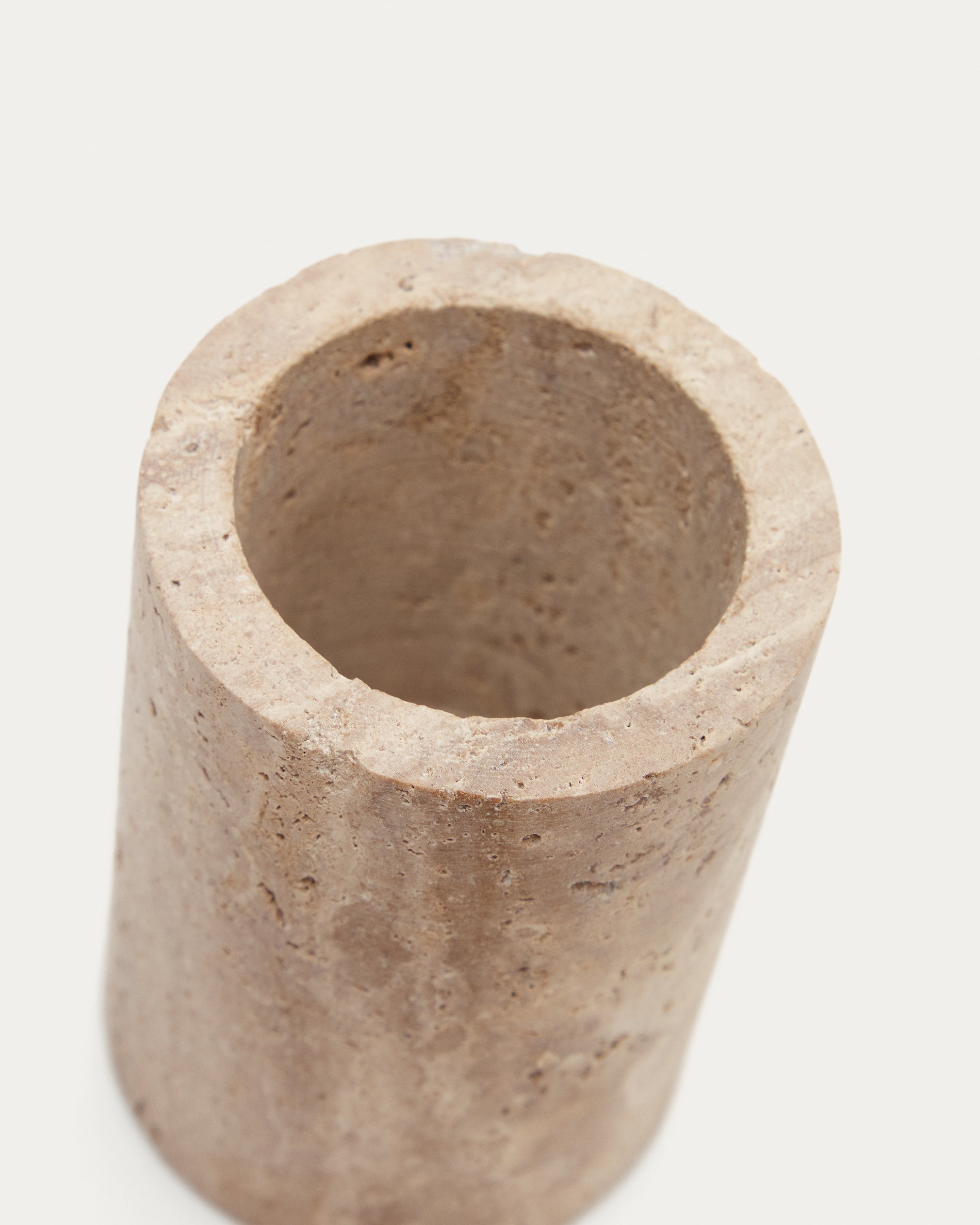Macre beige travertine toothbrush holder - Detail