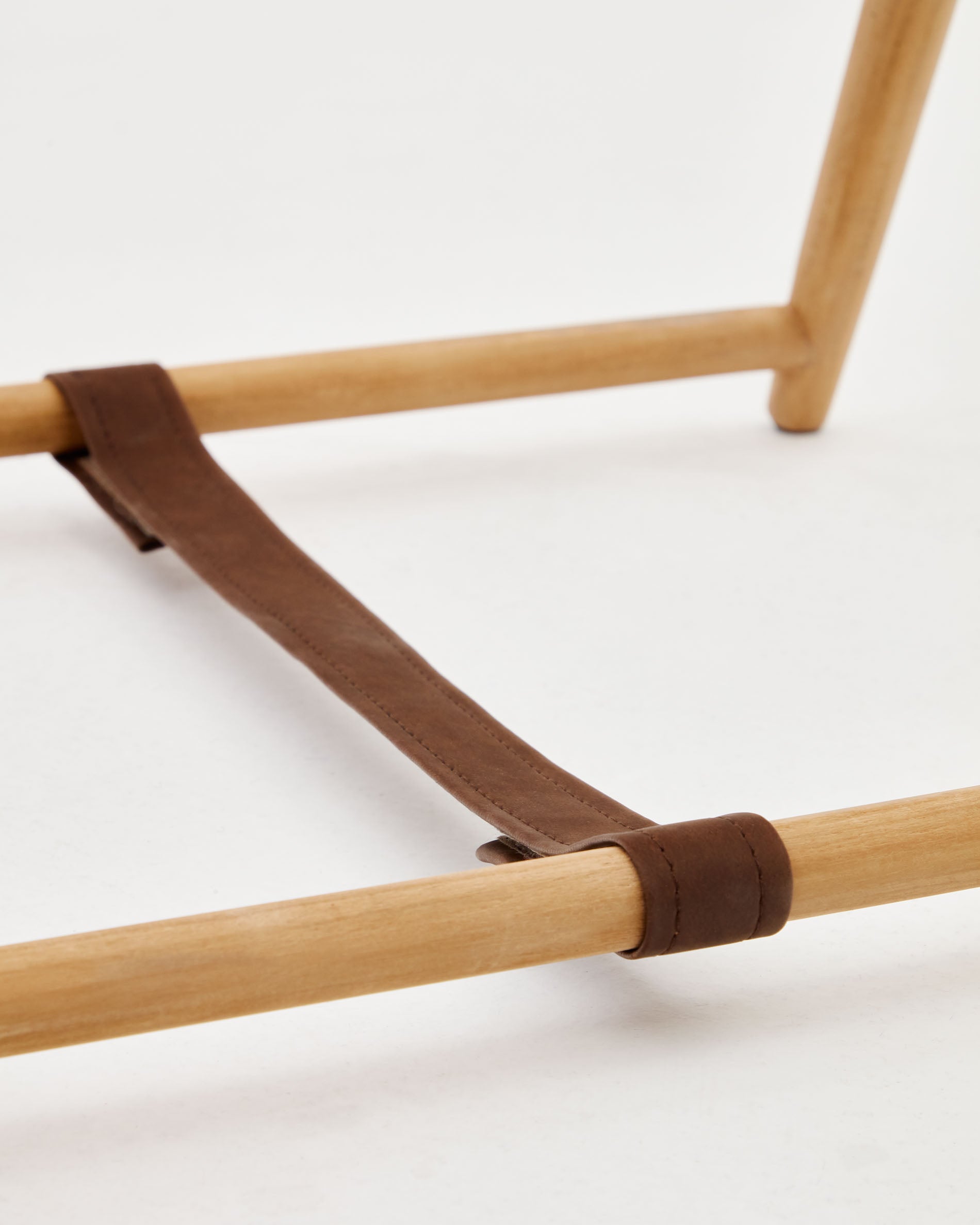 Roxana towel rack in solid teak, 50 x 95 cm - Detail