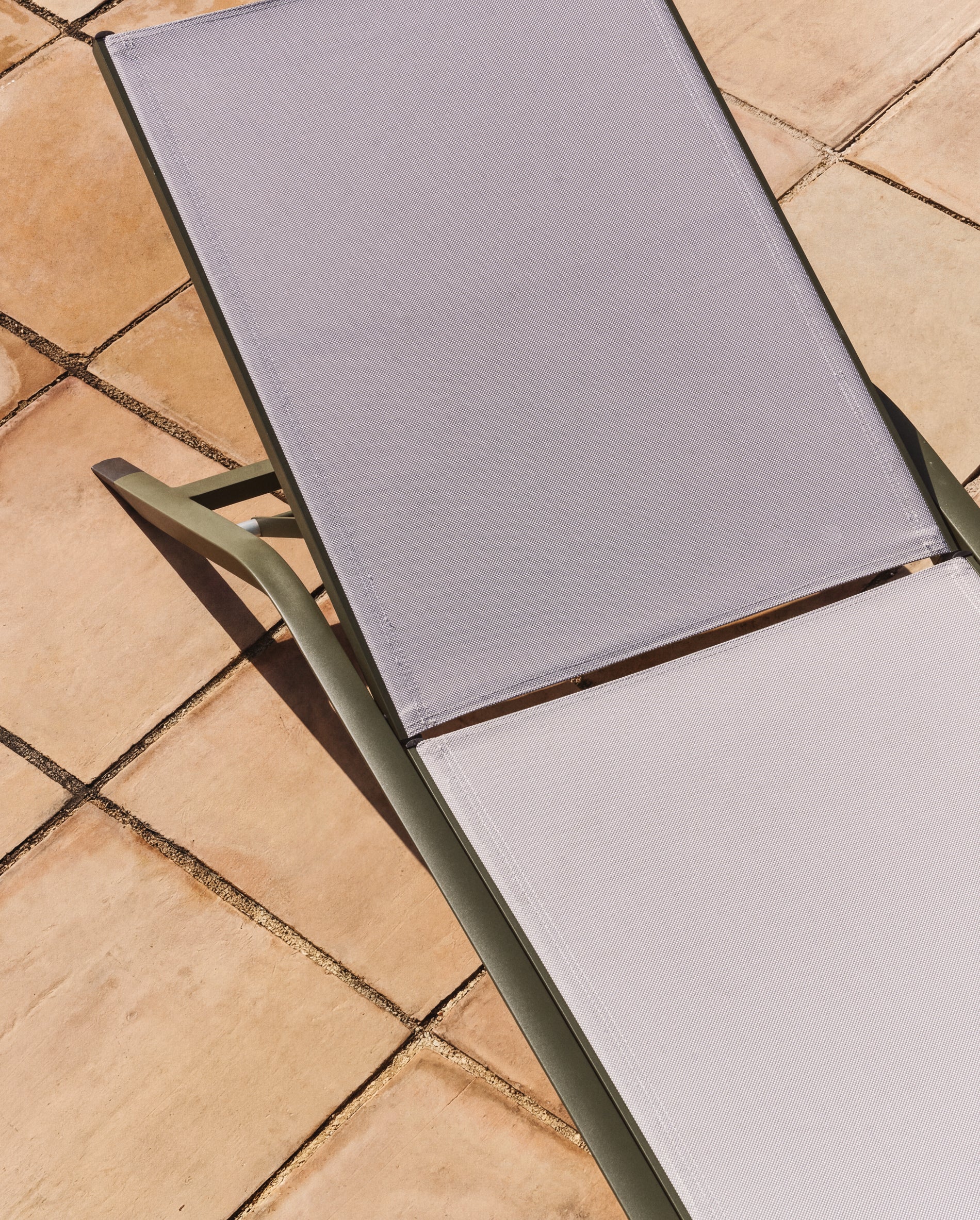 HcxBDoIwEEDRu8yadFpEiN15BpaOIRUGqFJpaGVh07tL3P68_ARh60HDHKMPmpBwEI4Ha8TL7DyvjkW_OkLrzMSEH7-sZiAcu6efCHfVNKVUl6qqCY17WH73HAivZd0qWXflSYoDQgHjEkHfEmwMOoEHPZolcAH_b2u_Rz5LKXO-5x8