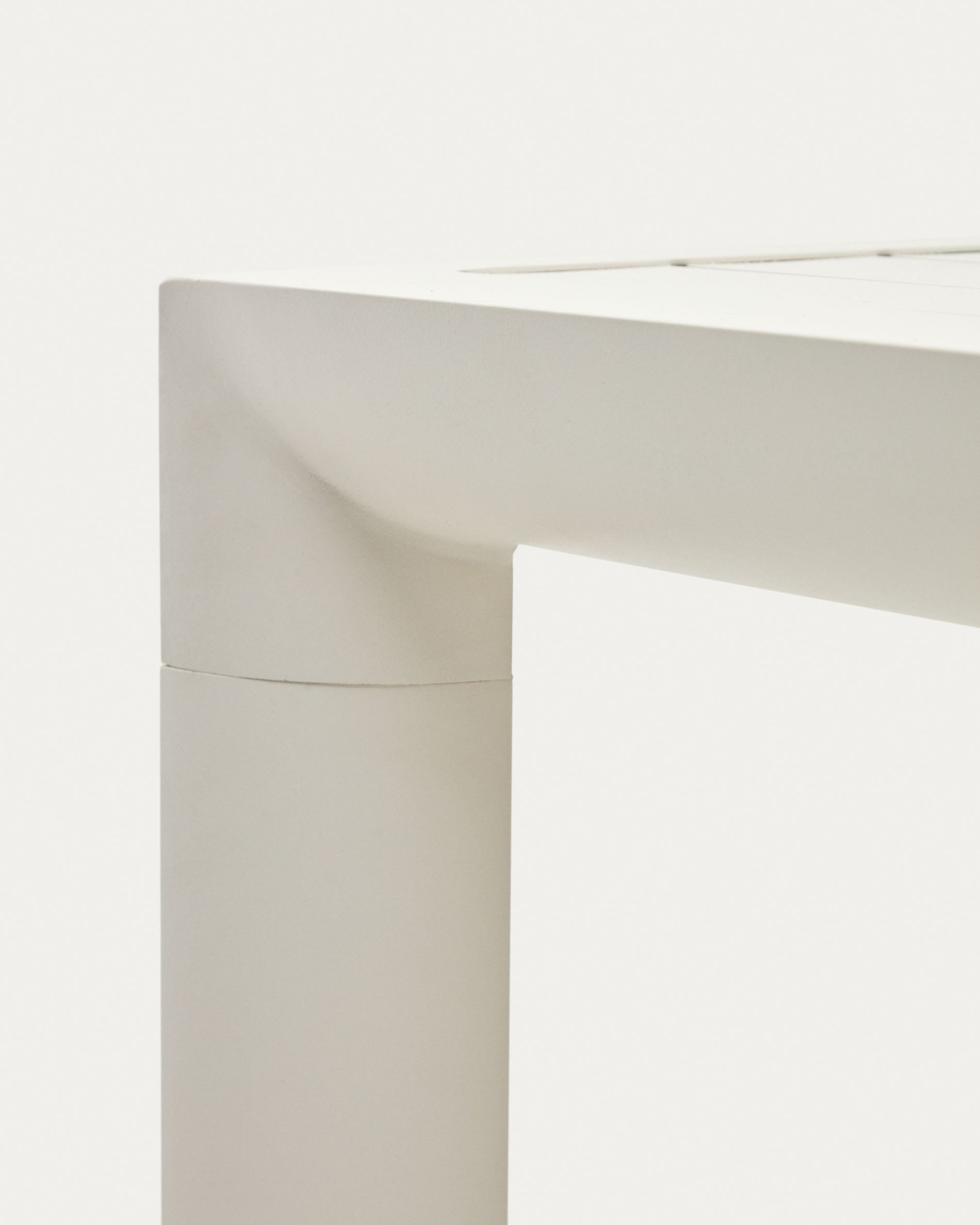Culip aluminium outdoor table in powder coated white finish, 220 x 100 cm - Detail