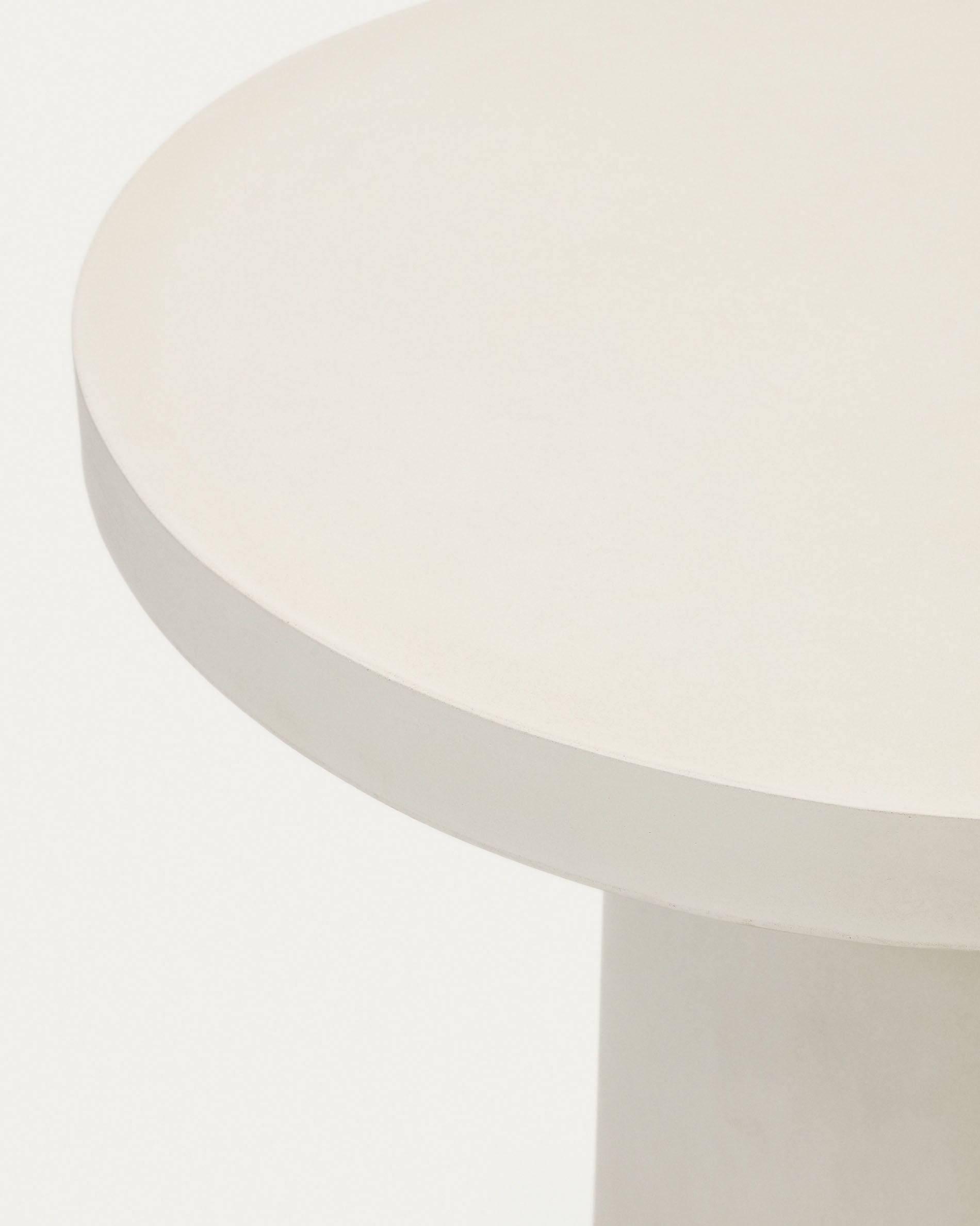 Aiguablava round table in white cement, Ø 90 cm - Detail