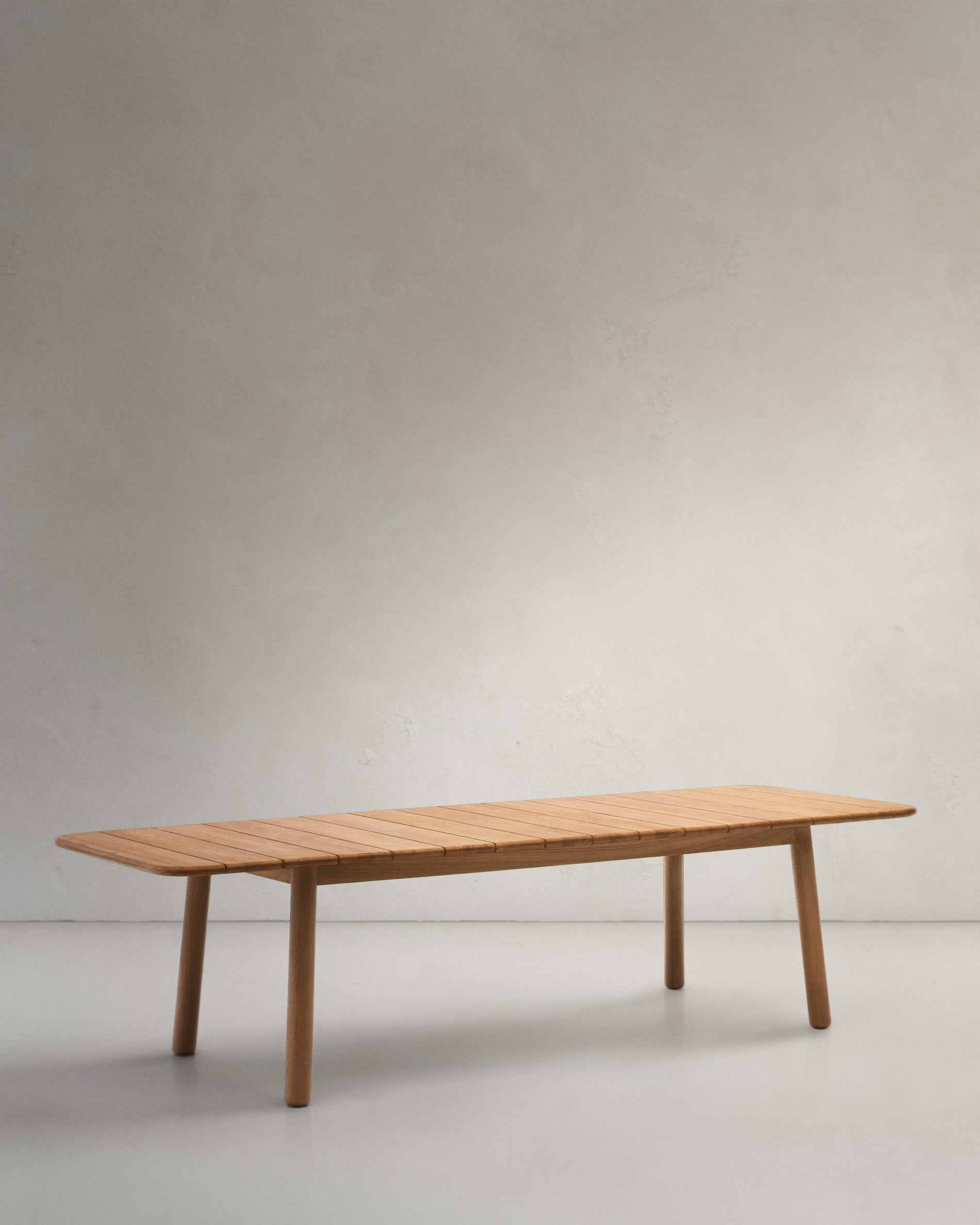 Turqueta extendable table in solid teak, 220 (294) x 100 cm, 100% FSC