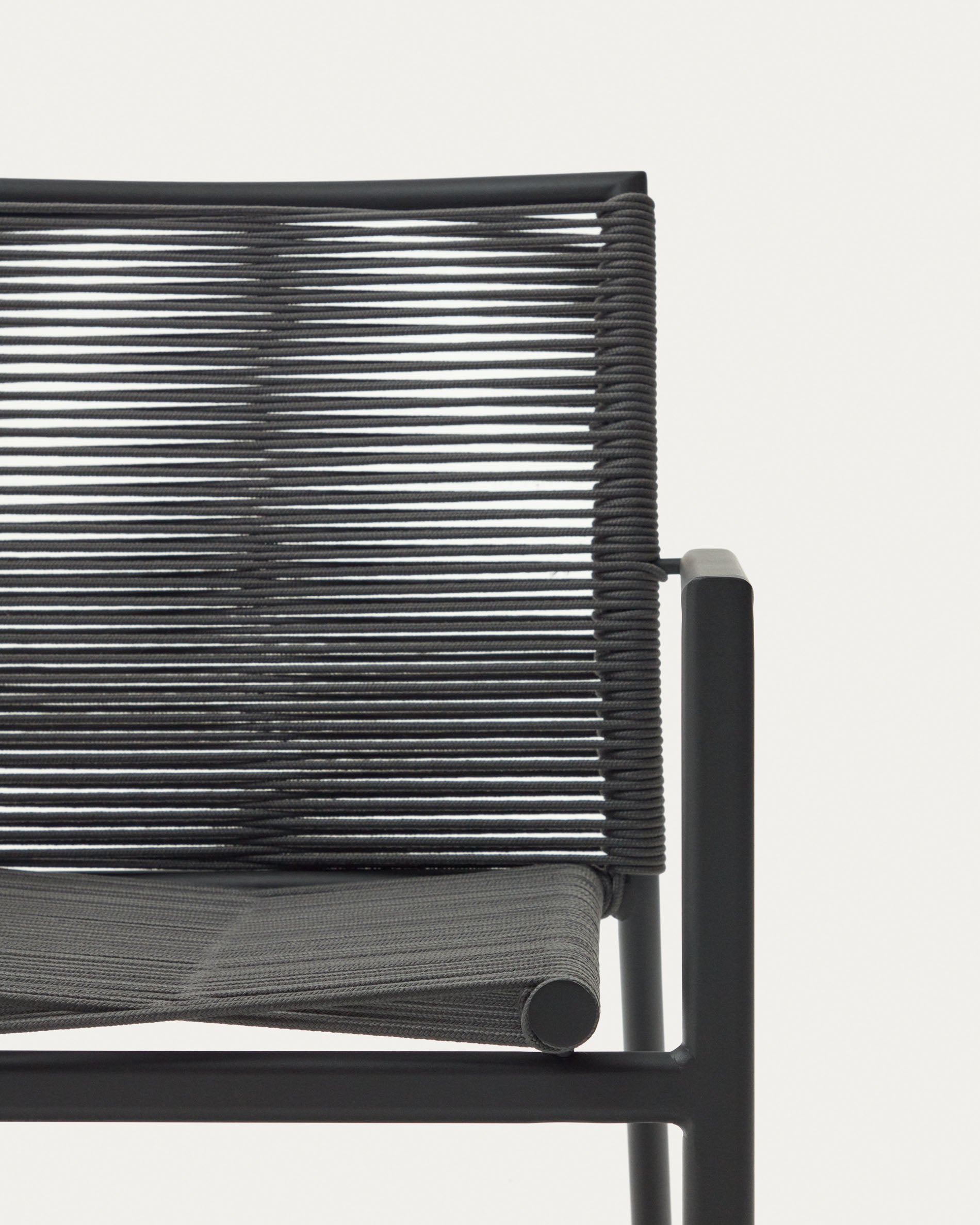 Culip aluminium and cord stackable outdoor chair in grey - Detail