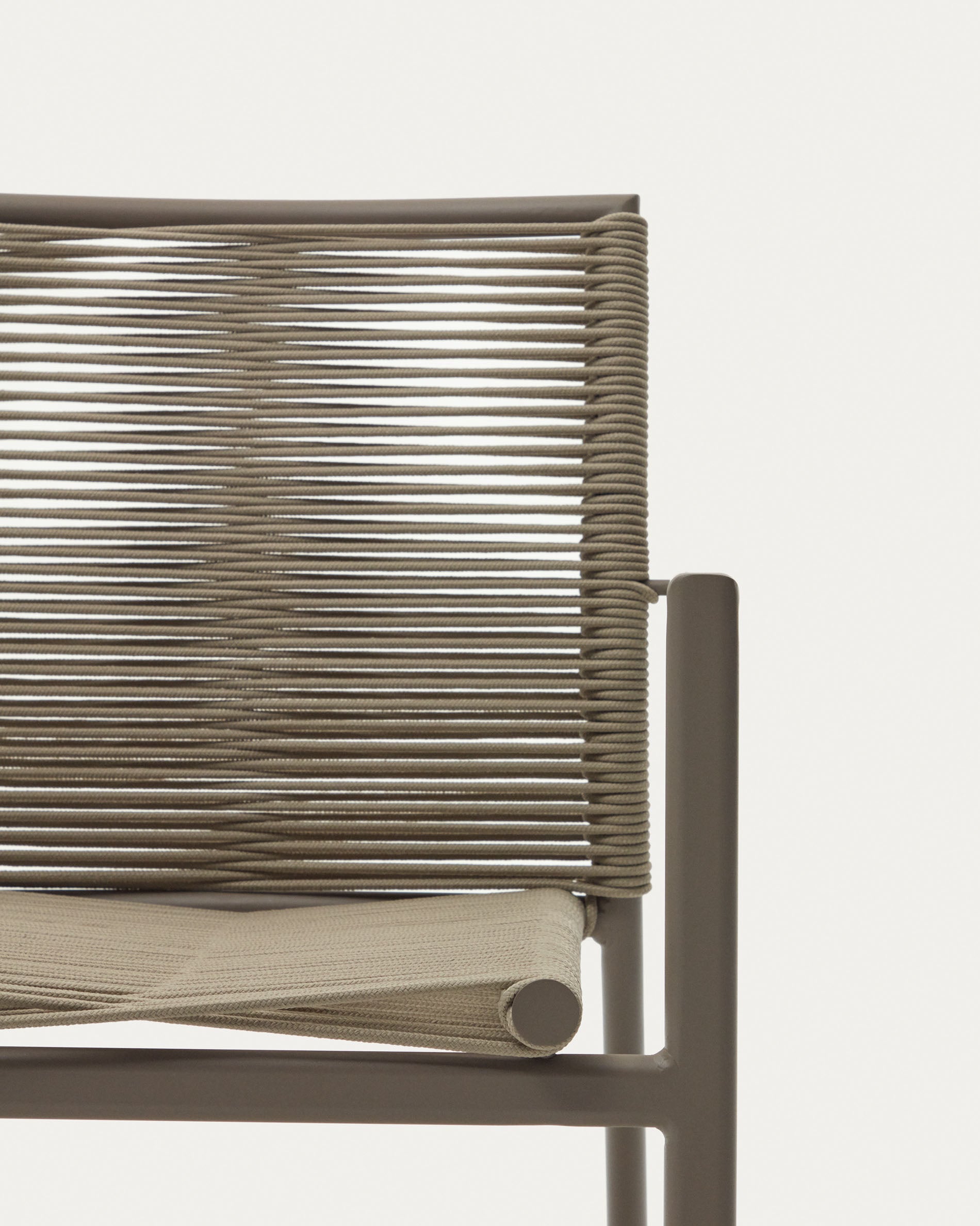 Culip aluminium and cord stackable outdoor chair in brown - Detail