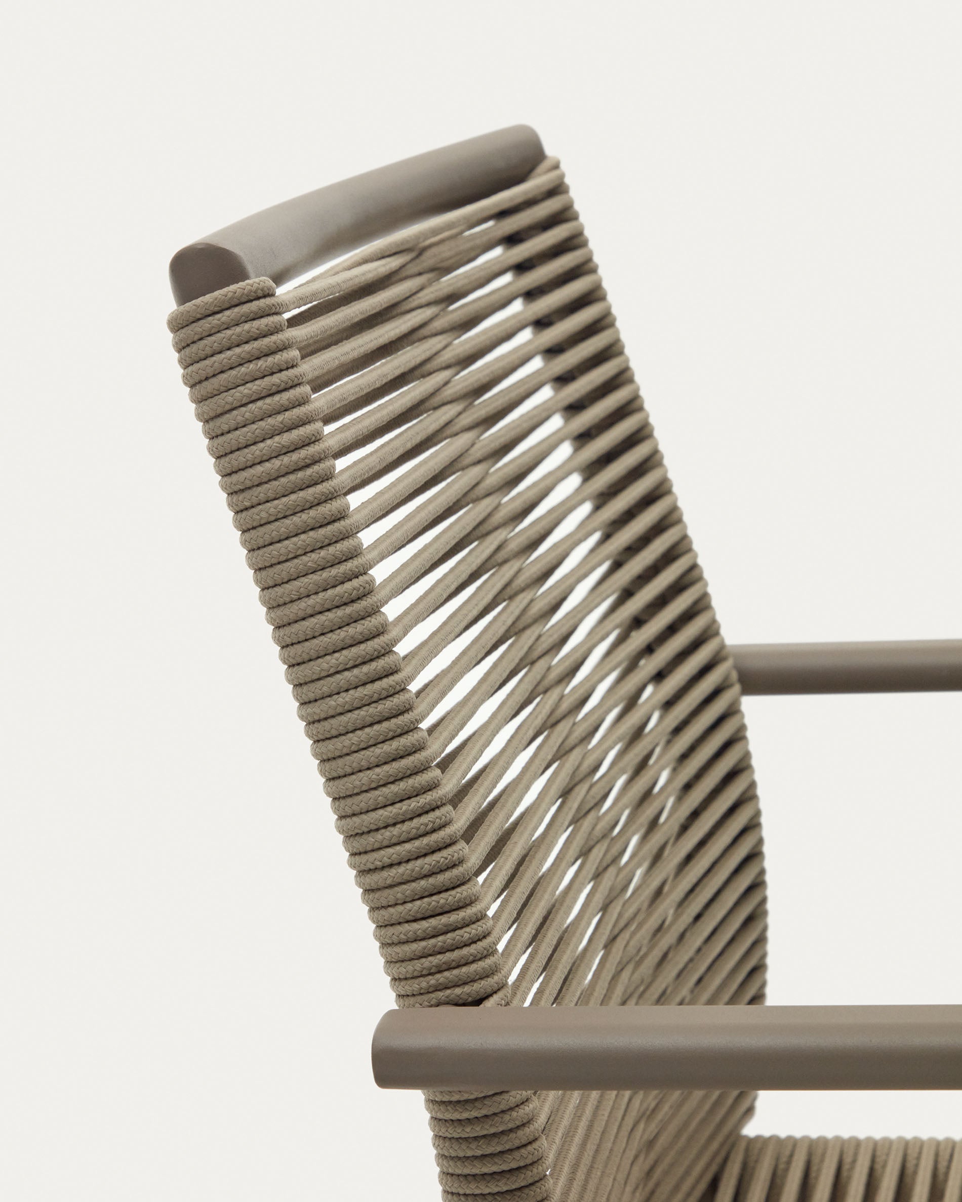Culip aluminium and cord stackable outdoor chair in brown - Detail