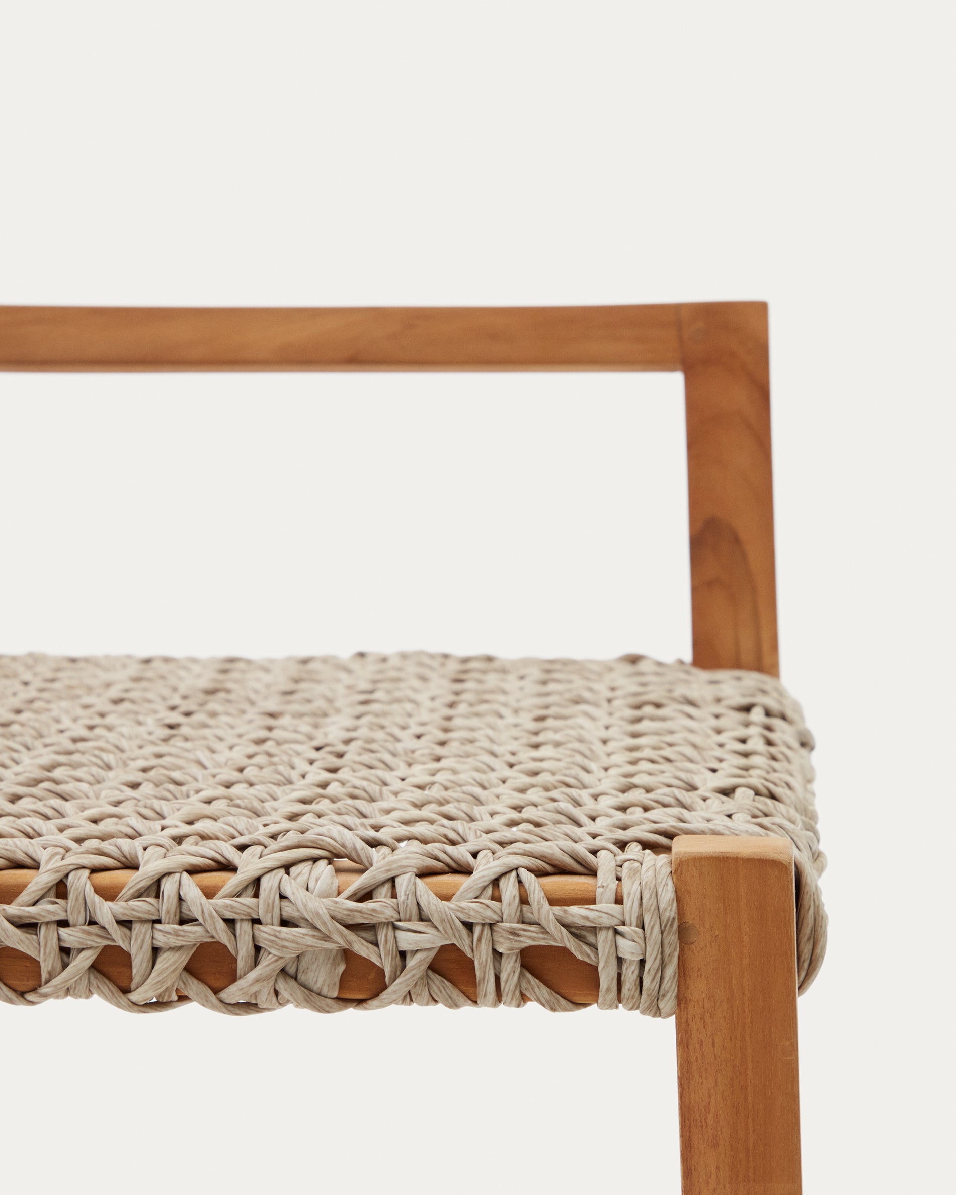 Giverola solid teak wood stool, 67,5 cm - Detail