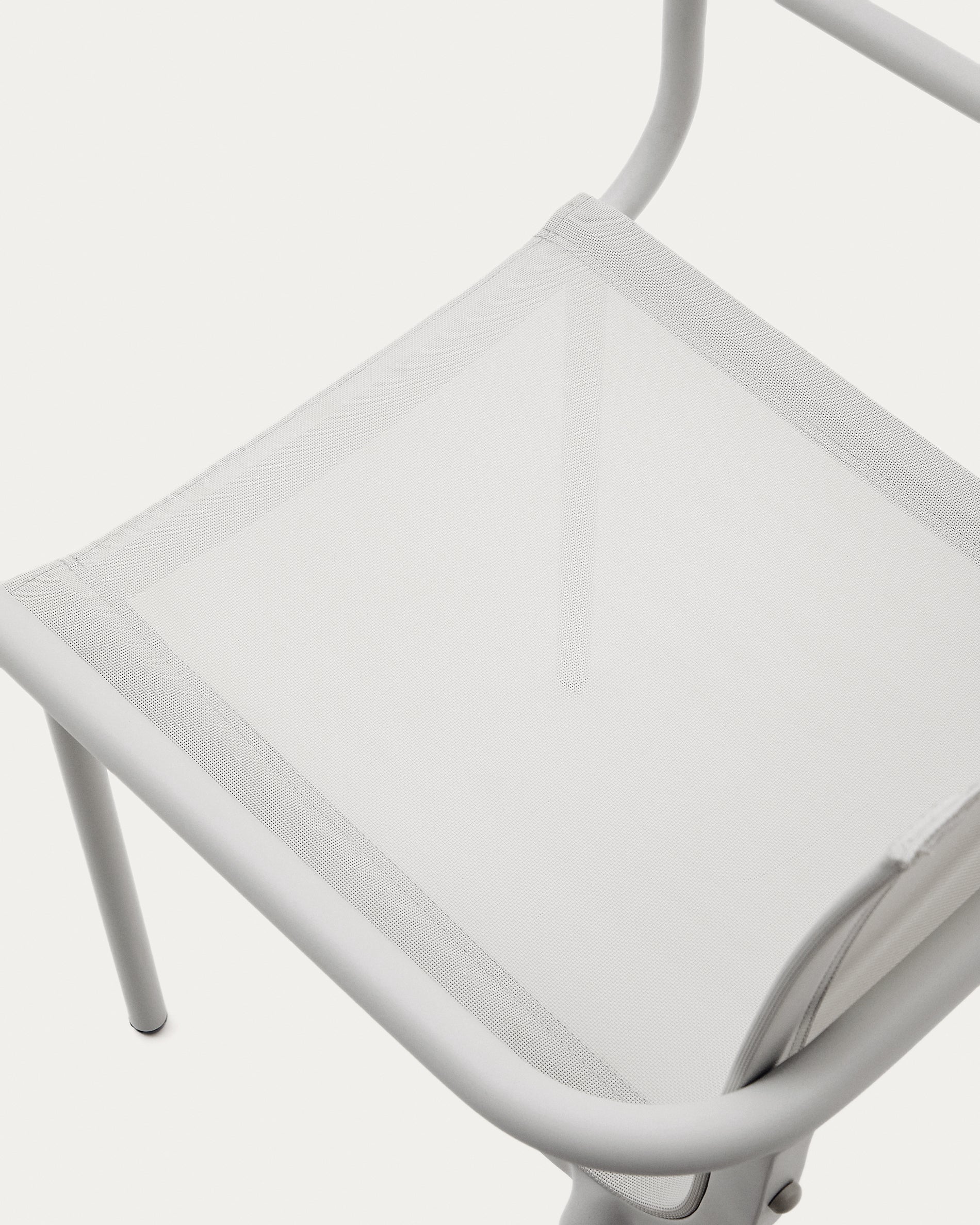 Galdana stackable outdoor chair made of aluminum with a light grey painted finish - Detail