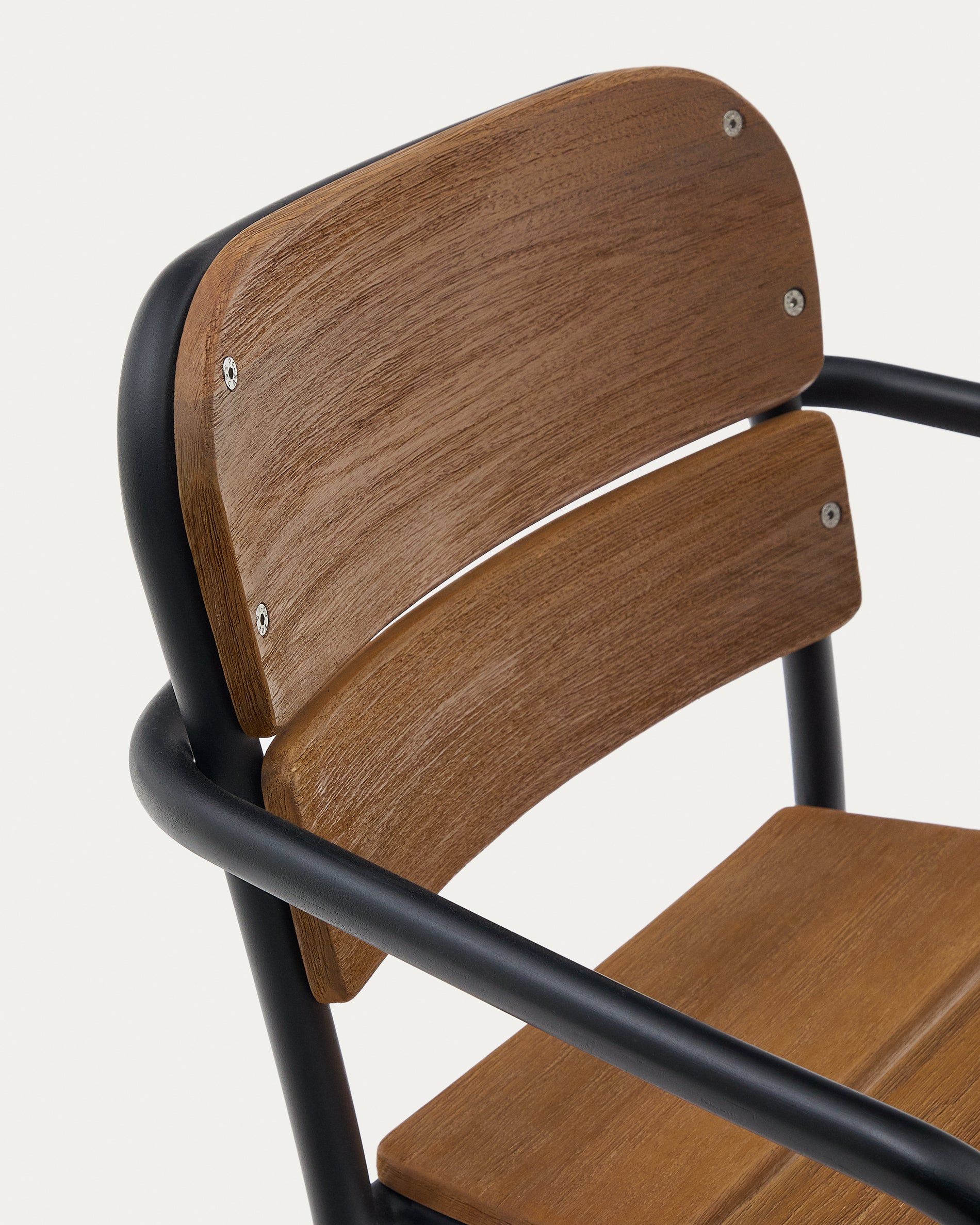 Algueret chair, solid eucalyptus wood, natural finish and black aluminum, FSC 100%