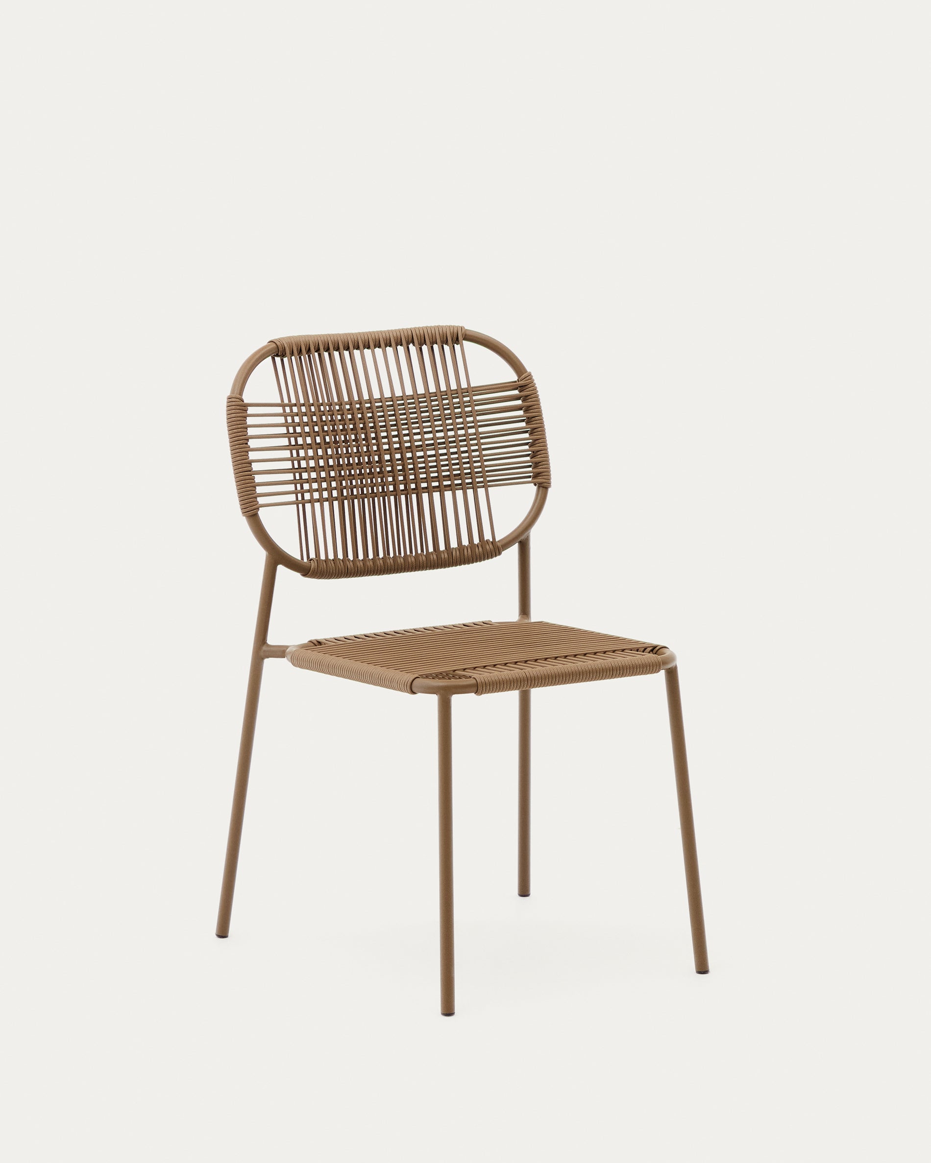 Talaier stackable outdoor chair made of synthetic rope and galvanized steel in brown finish - Product View