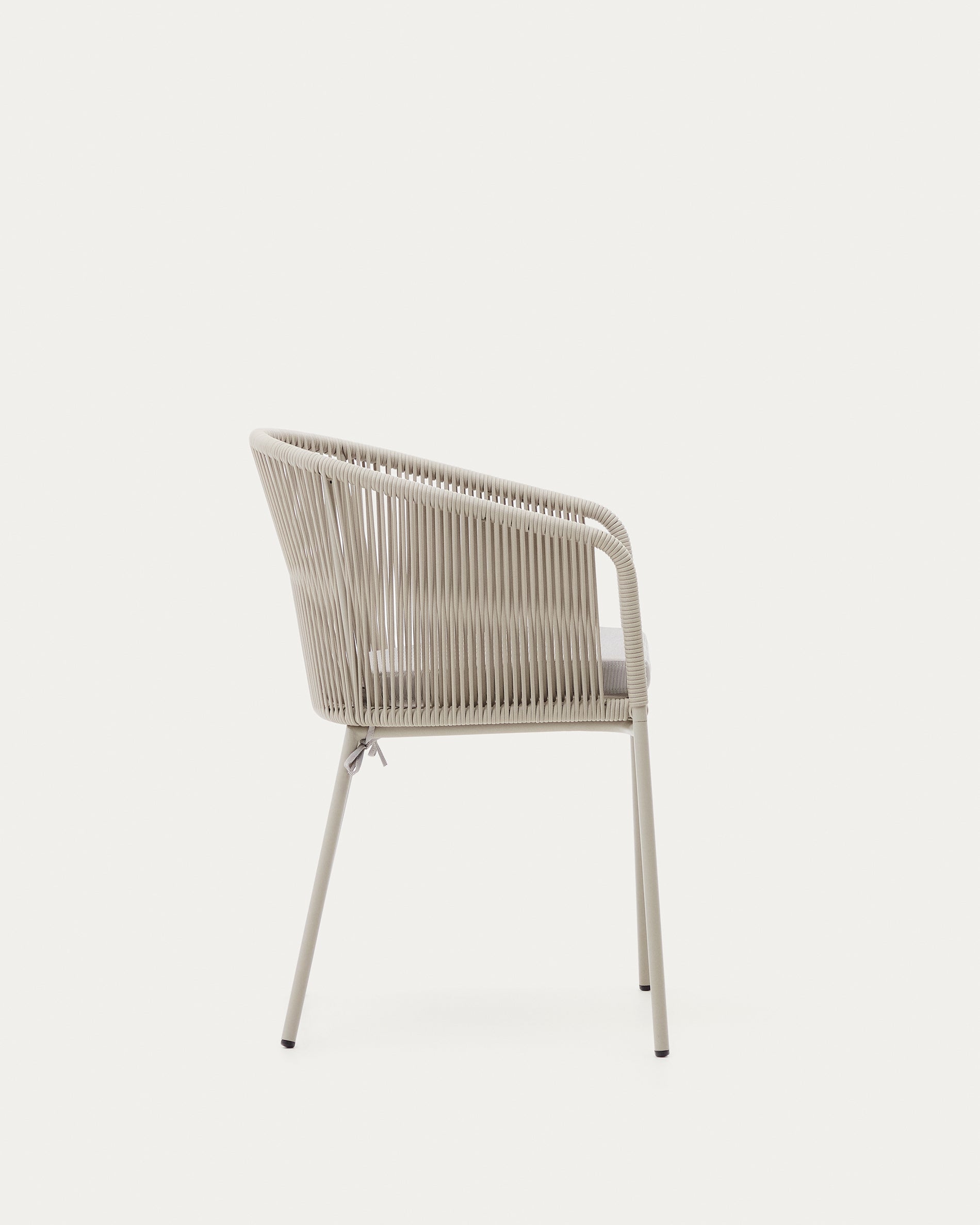 Yanet chair with synthetic rope in ecru and galvanized steel legs - Product View