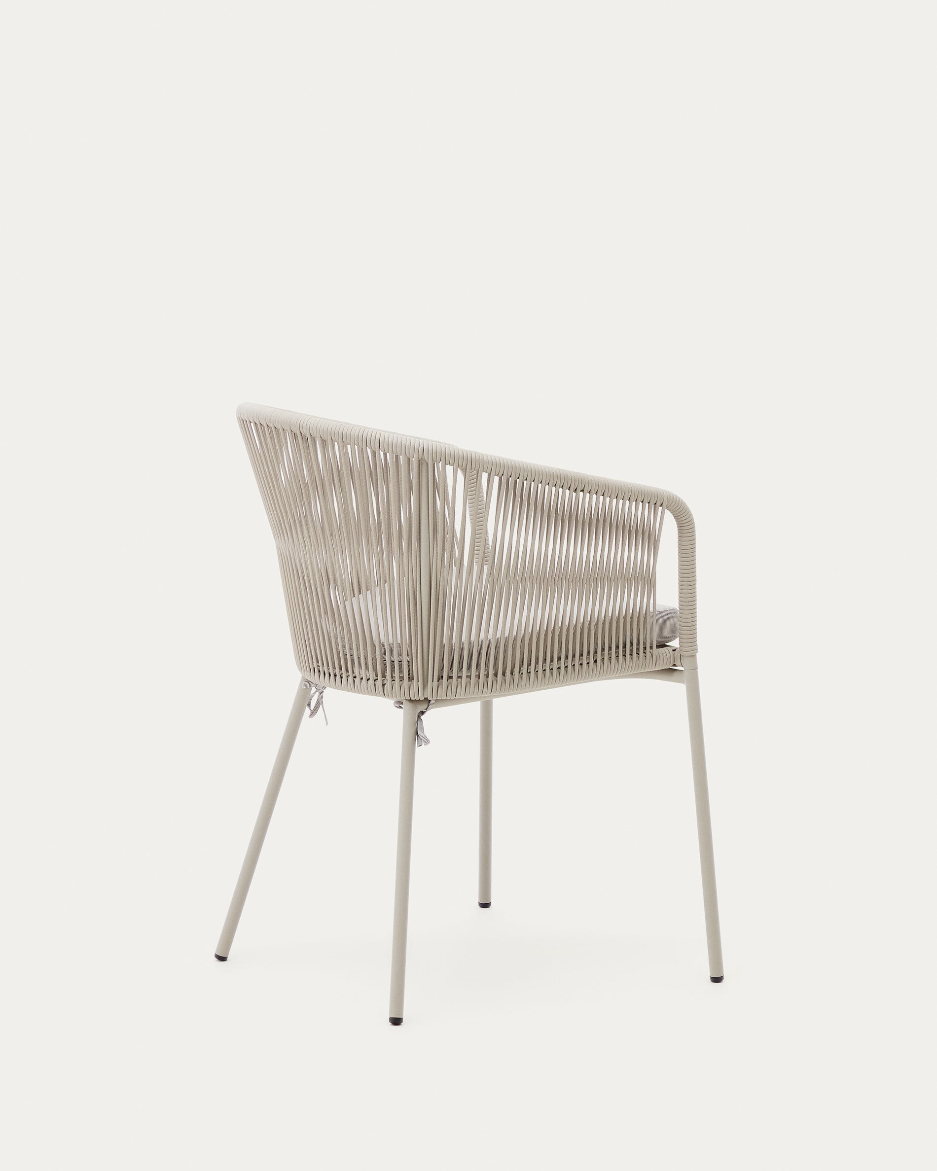 Yanet chair with synthetic rope in ecru and galvanized steel legs - Product View