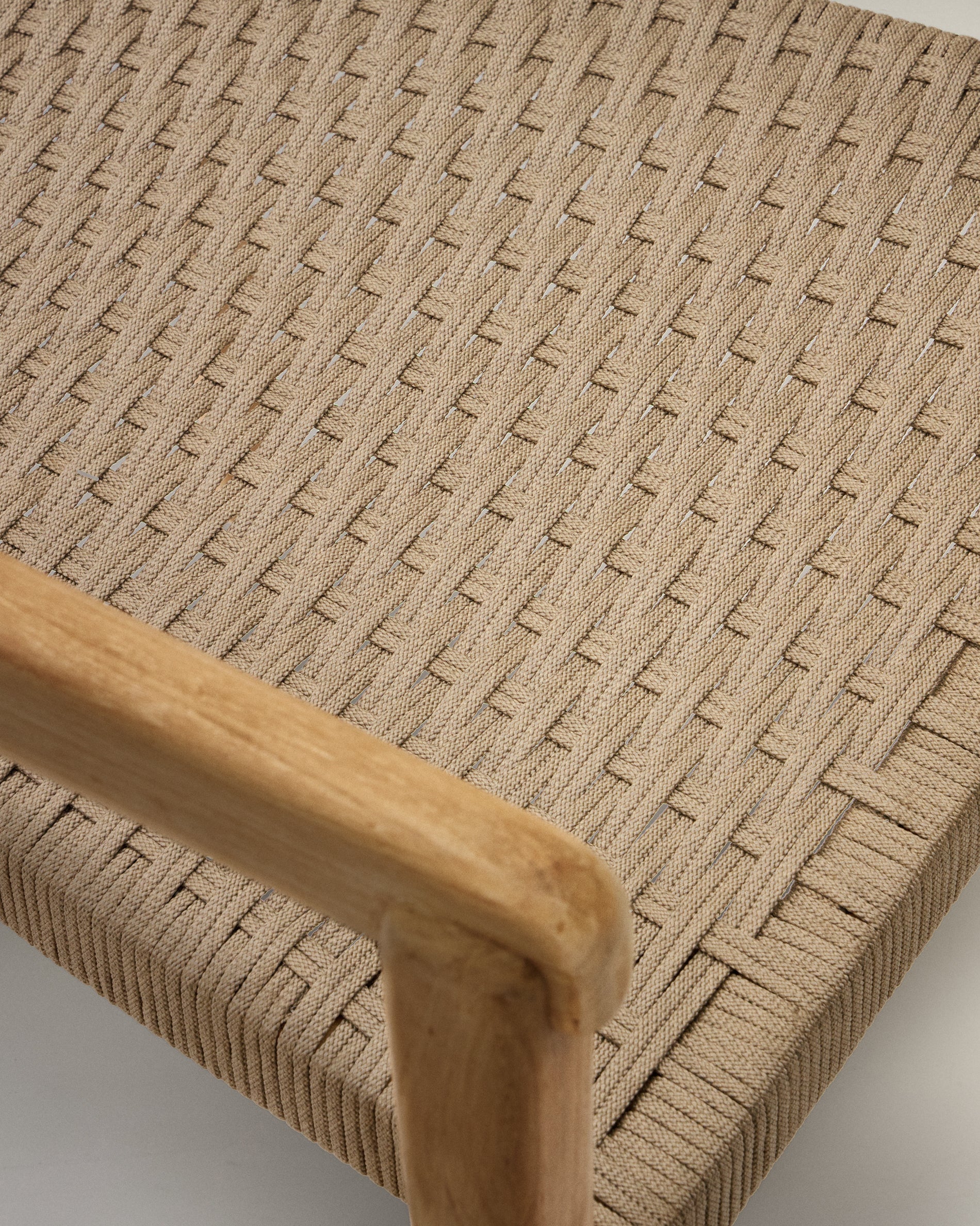 Icaro chair in solid teak wood with natural finish and black rope rope, 100% FSC