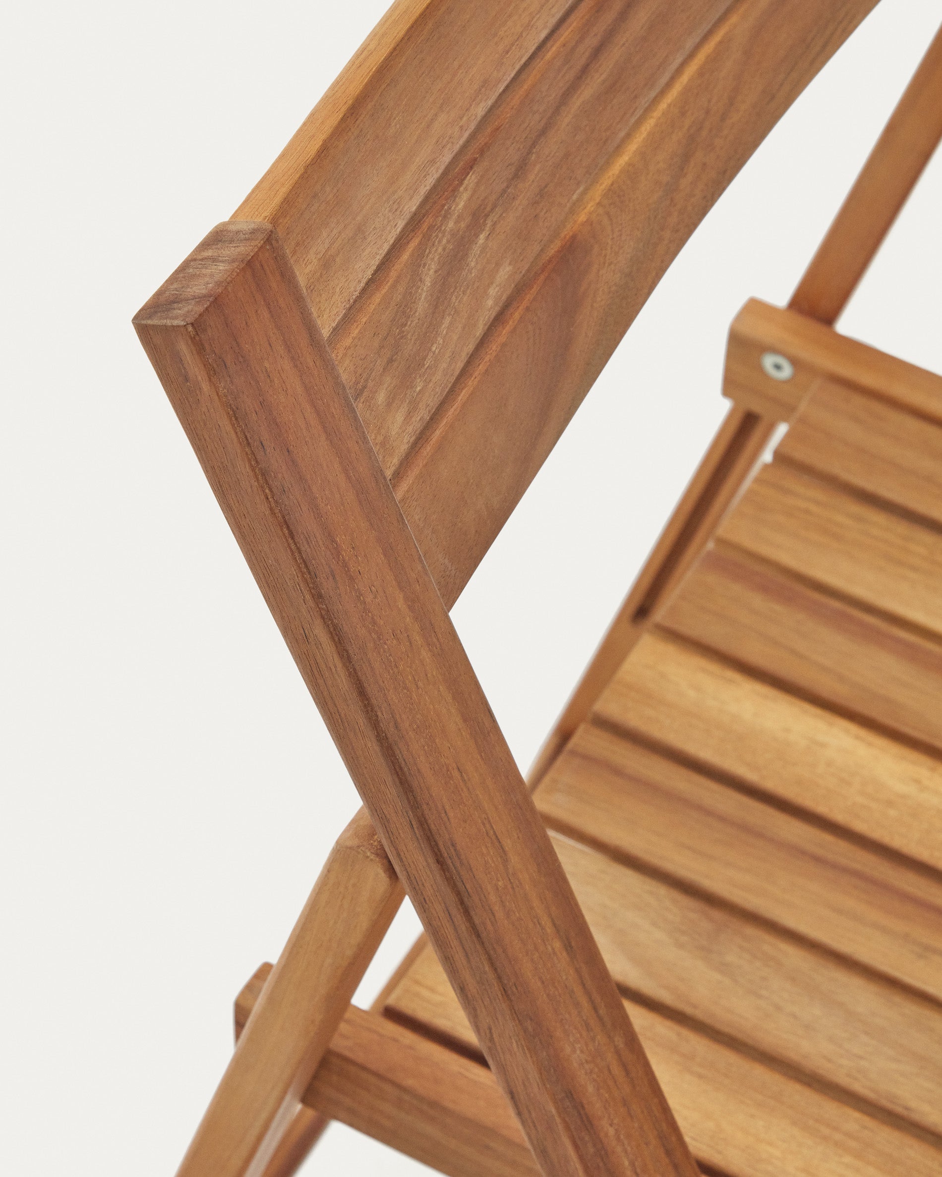 Sadirar folding outdoor chair made from solid acacia wood FSC 100% - Detail