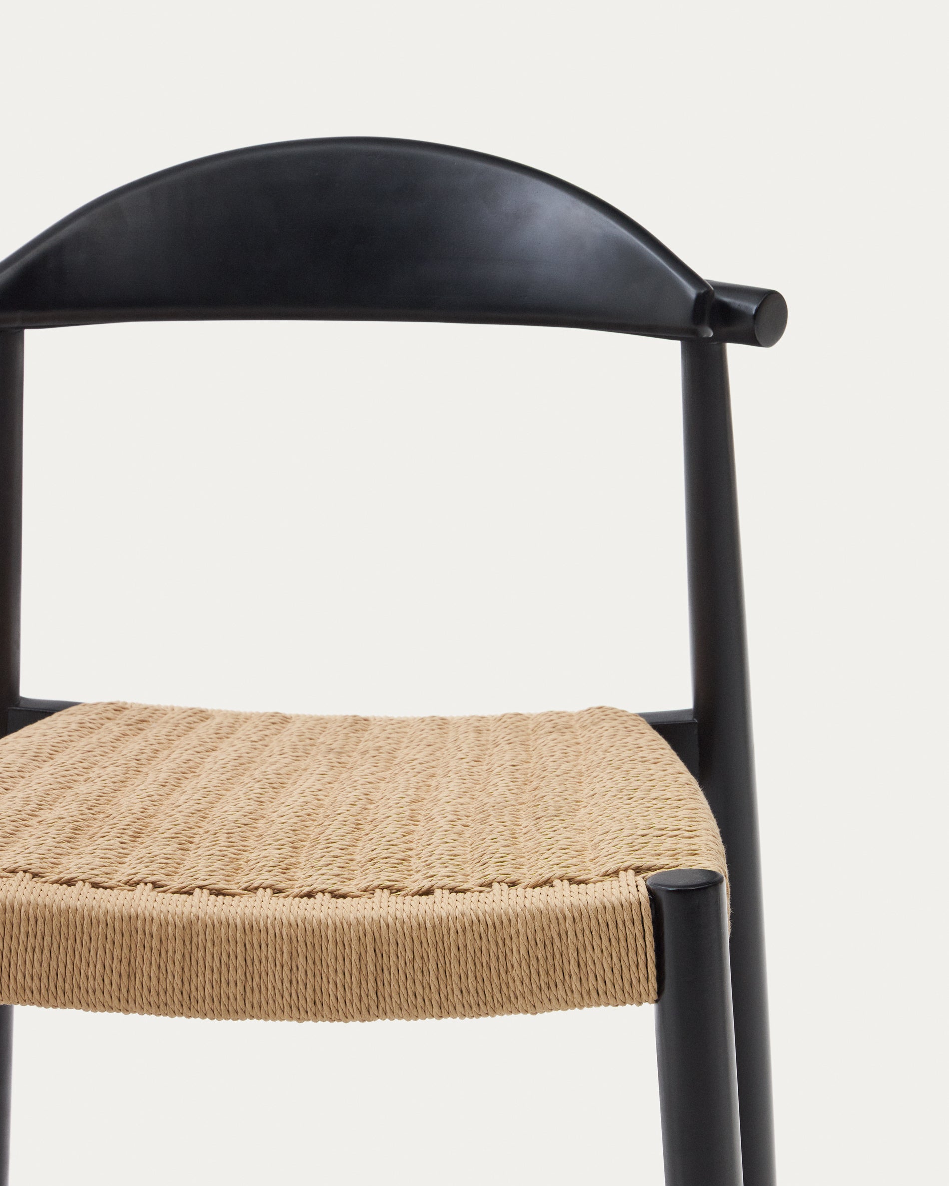 Nina stool made of solid acacia wood with black finish and beige rope height 62 cm - Detail